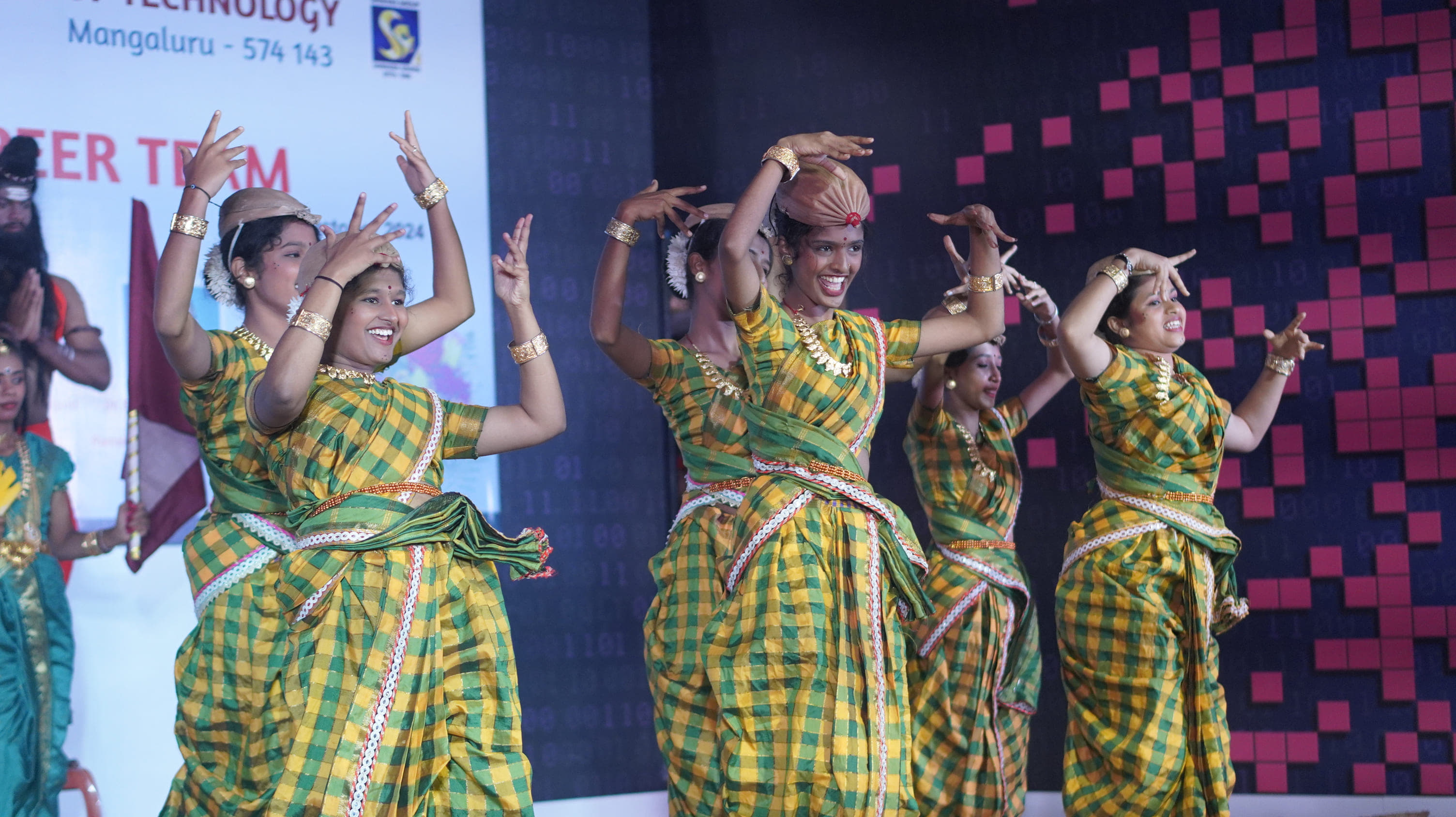 Srinivas Institute of Technology cultural events photo 7