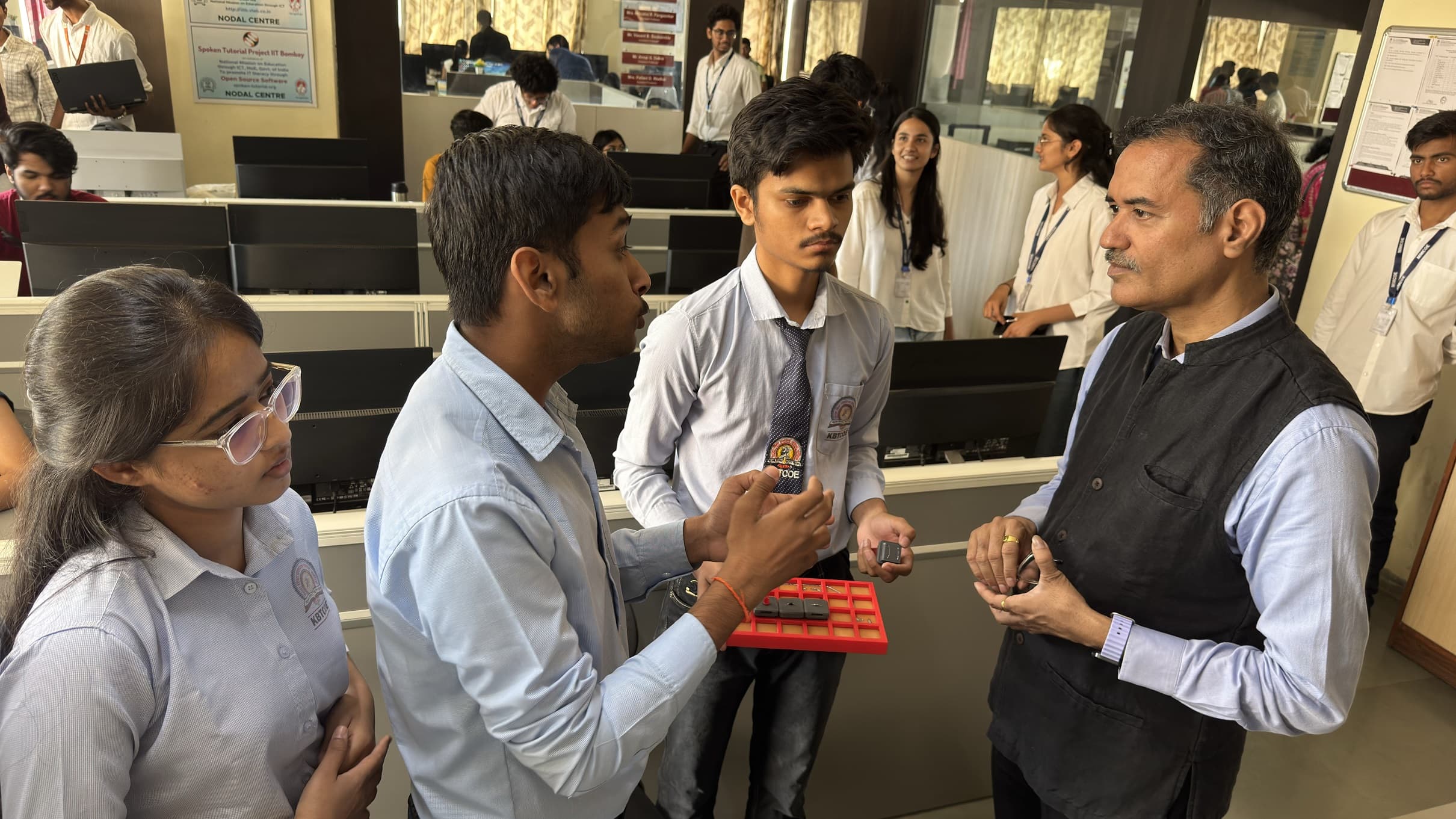 MMCOE Pune Technical Events photo 34