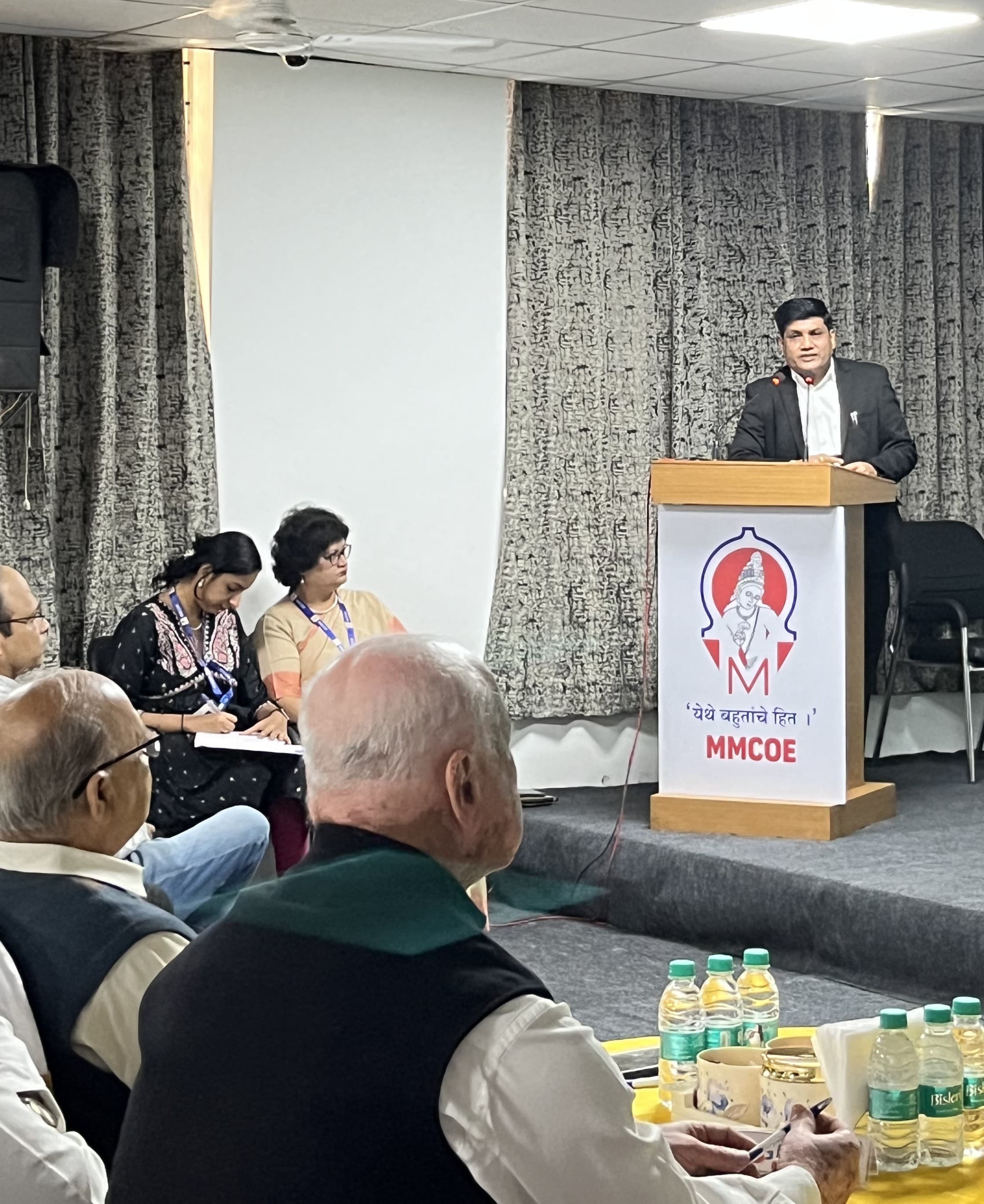 MMCOE Pune Technical Events photo 46