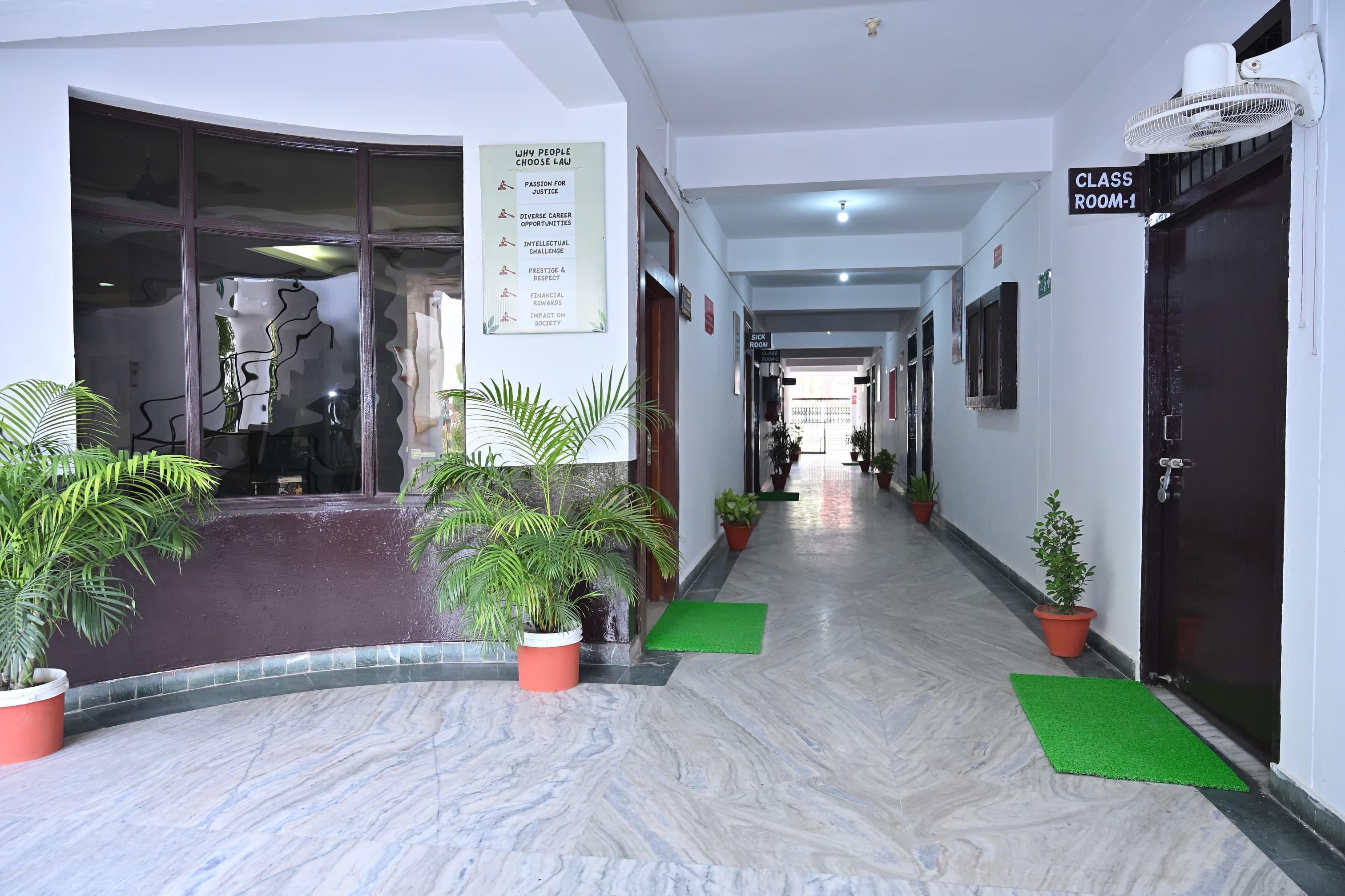 Charak and Suruchi Group Of Institutions Lucknow Campus photo 11