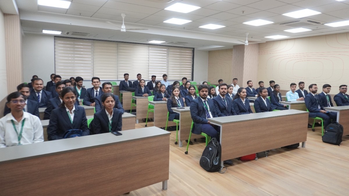 Dnyaan Prasad Global University - Dr. D.Y. Patil Unitech Society Classroom photo 6