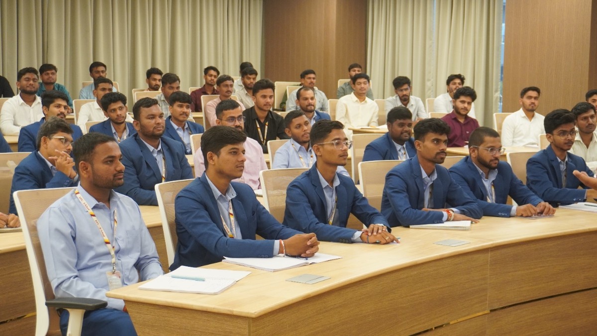 Dnyaan Prasad Global University - Dr. D.Y. Patil Unitech Society Classroom photo 9