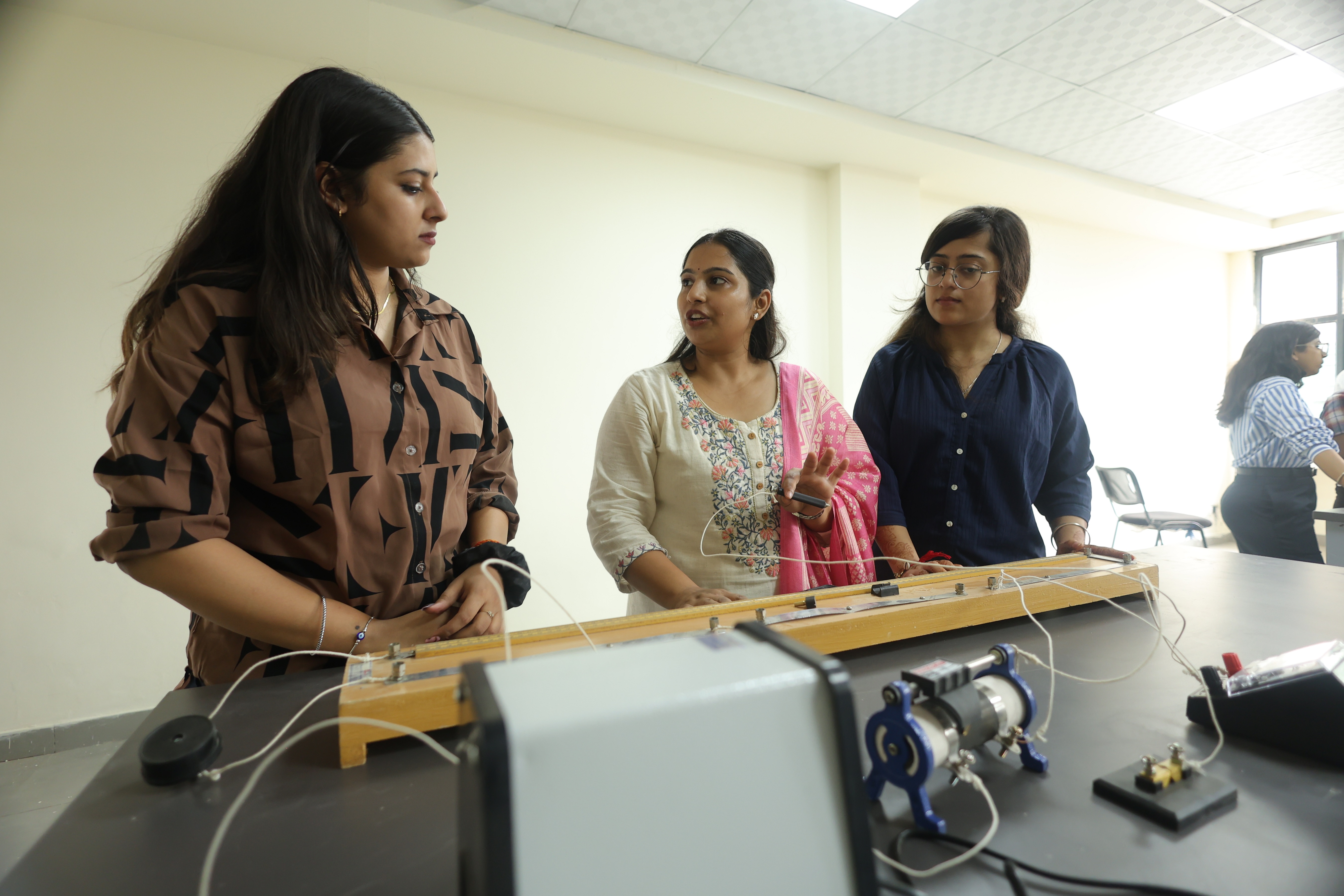 Vikram Sarabhai Institute of Engineering & Technology (VSIET) Labs photo 3
