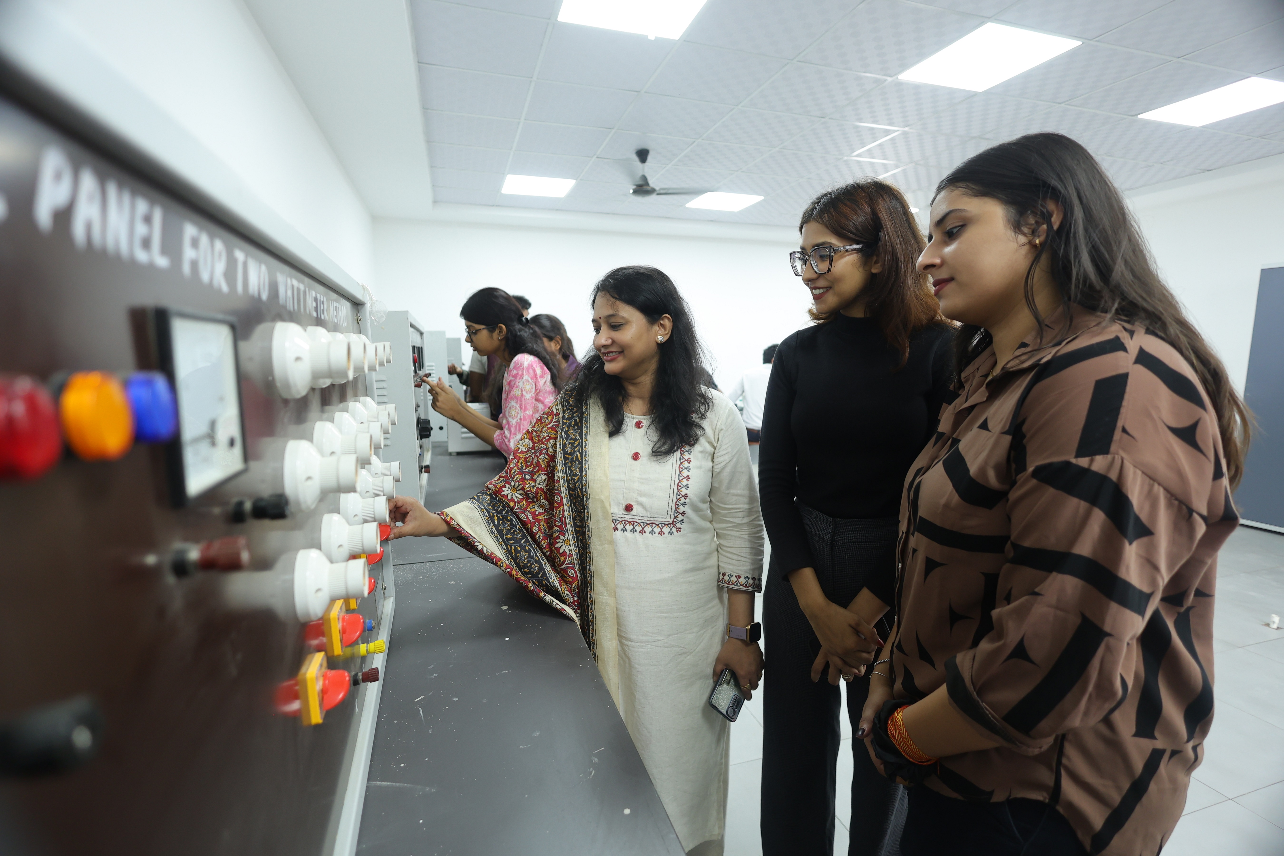 Vikram Sarabhai Institute of Engineering & Technology (VSIET) Labs photo 10