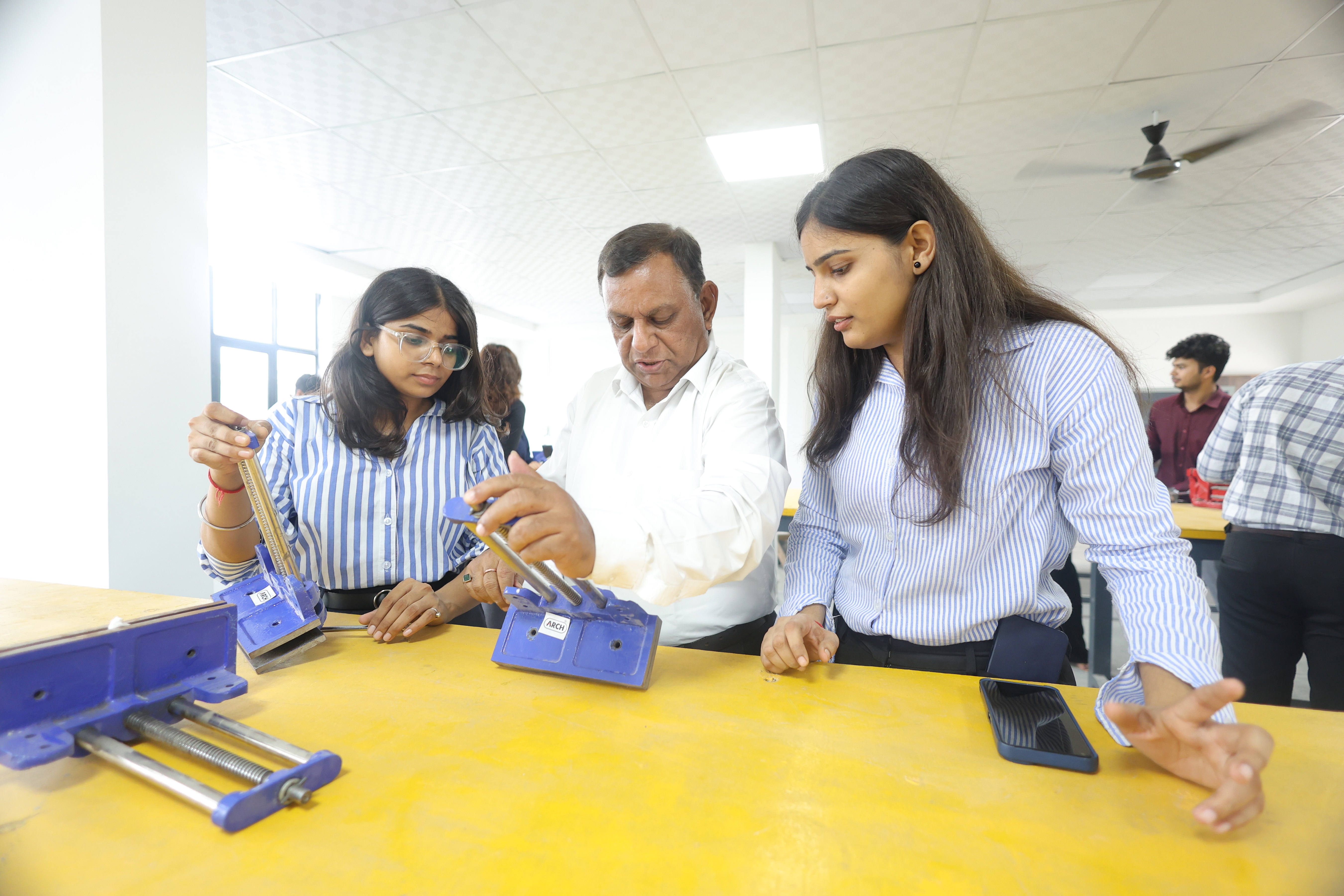 Vikram Sarabhai Institute of Engineering & Technology (VSIET) Labs photo 14