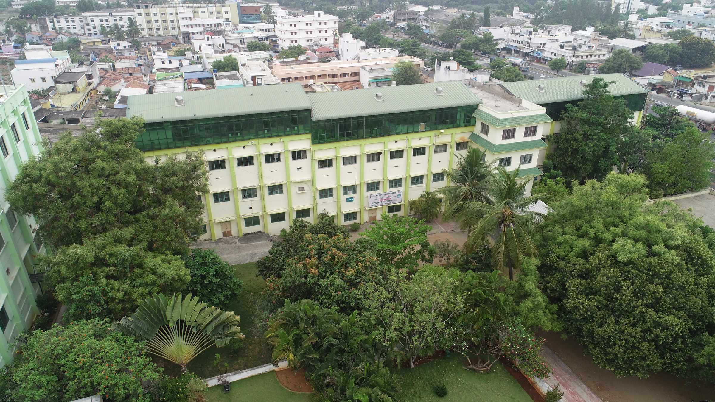 JKKN College Of Pharmacy Namakkal Labs Activity and Building photo 1