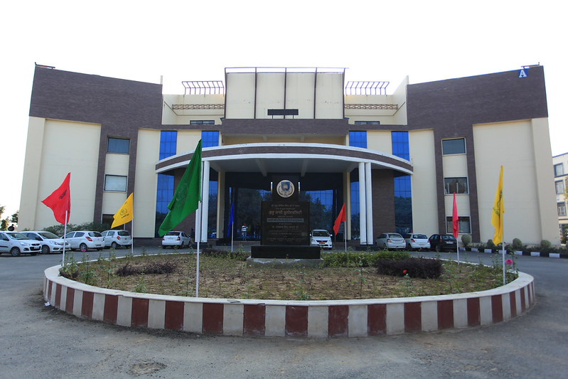 Guru Kashi University Bathinda Academic Building photo 14