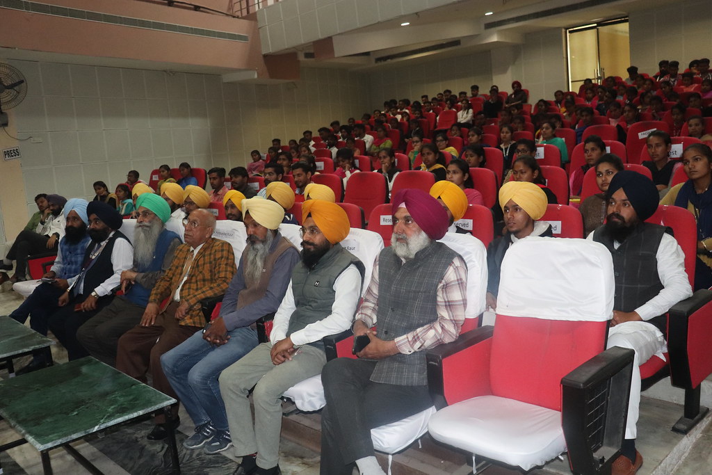 Guru Kashi University Bathinda Academic Building photo 25