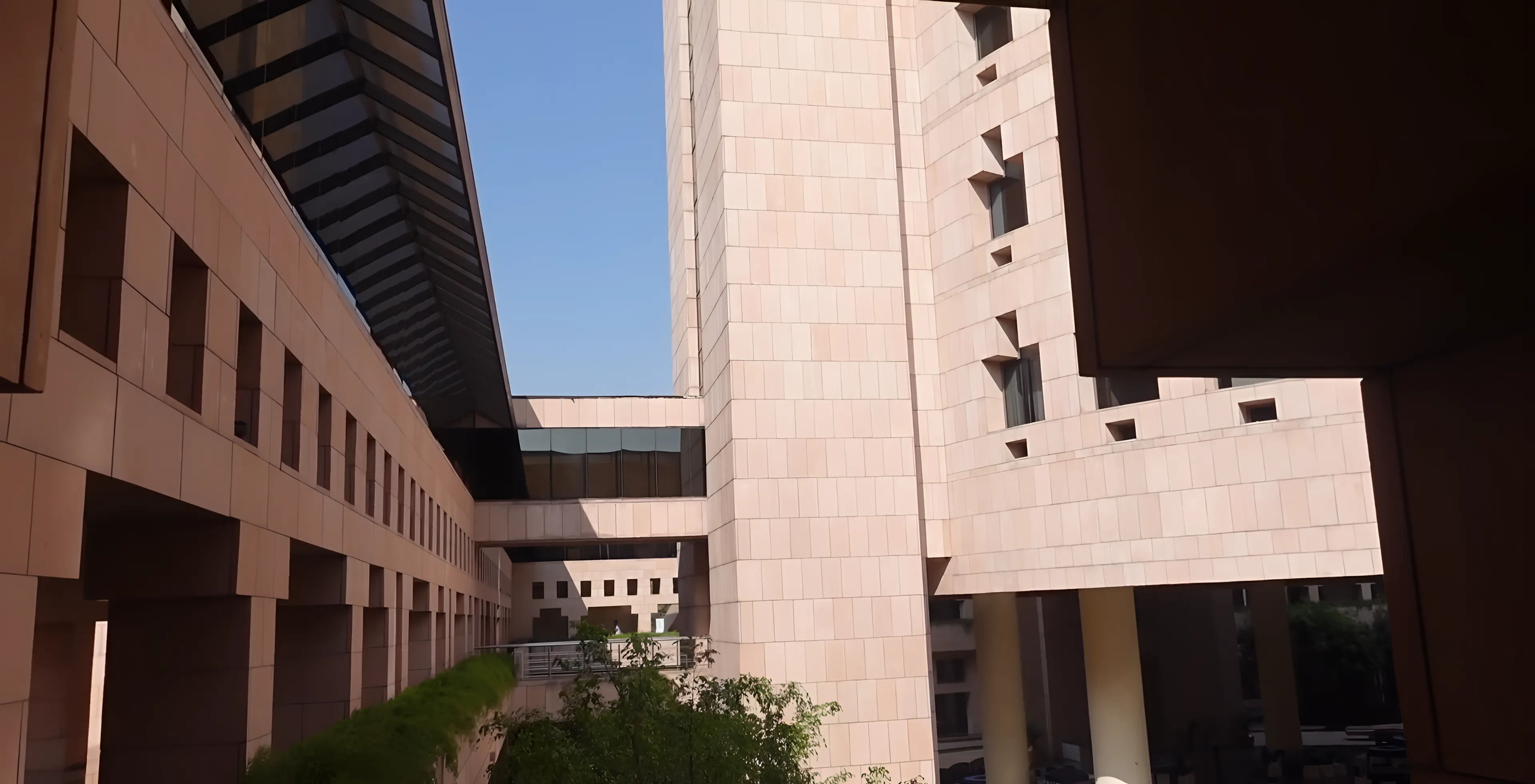 ISB Hyderabad academic infrastructure photo 7