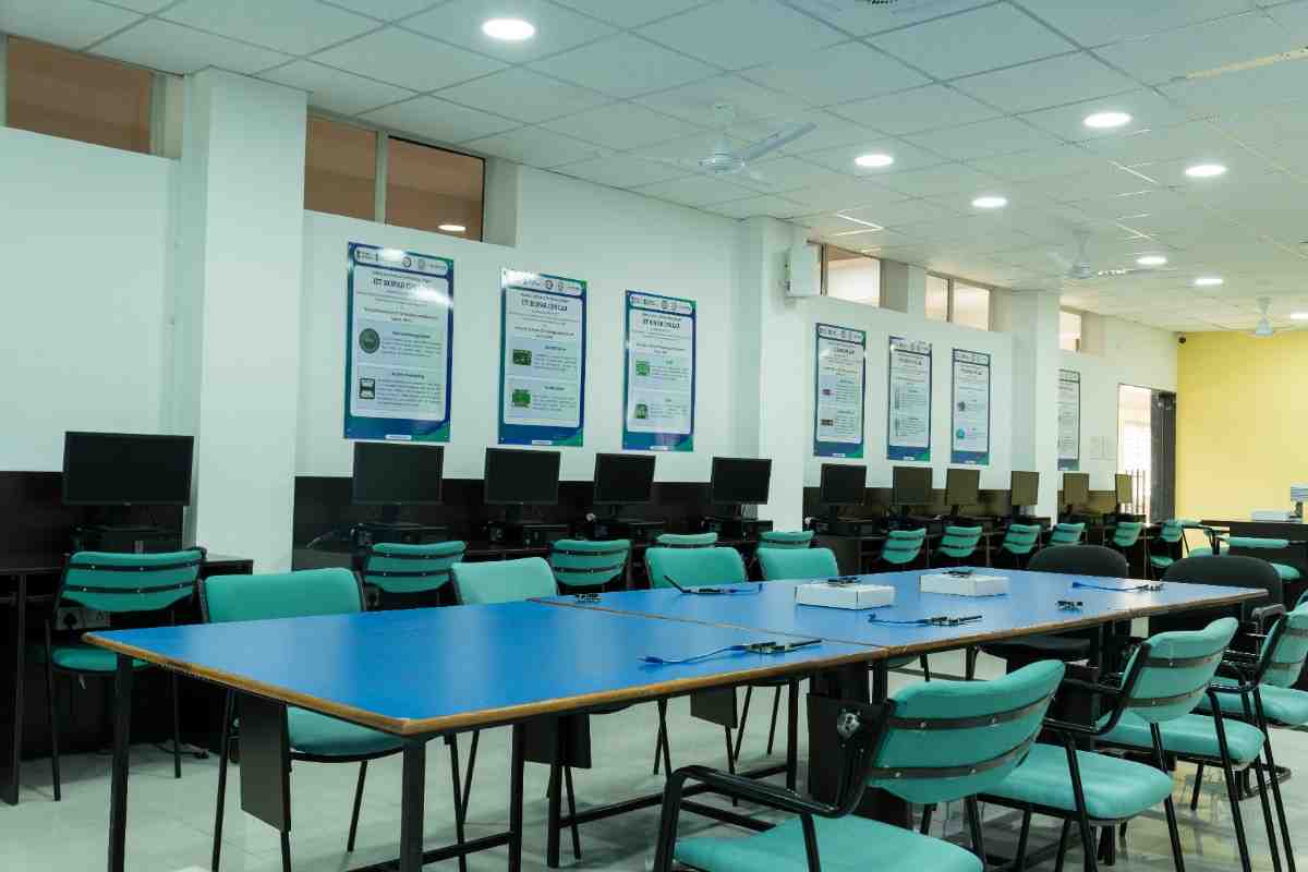Acropolis Institute of Technology & Research Indore Classroom photo 42