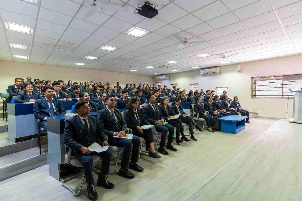Acropolis Institute of Management Studies & Research Indore Classroom photo 41