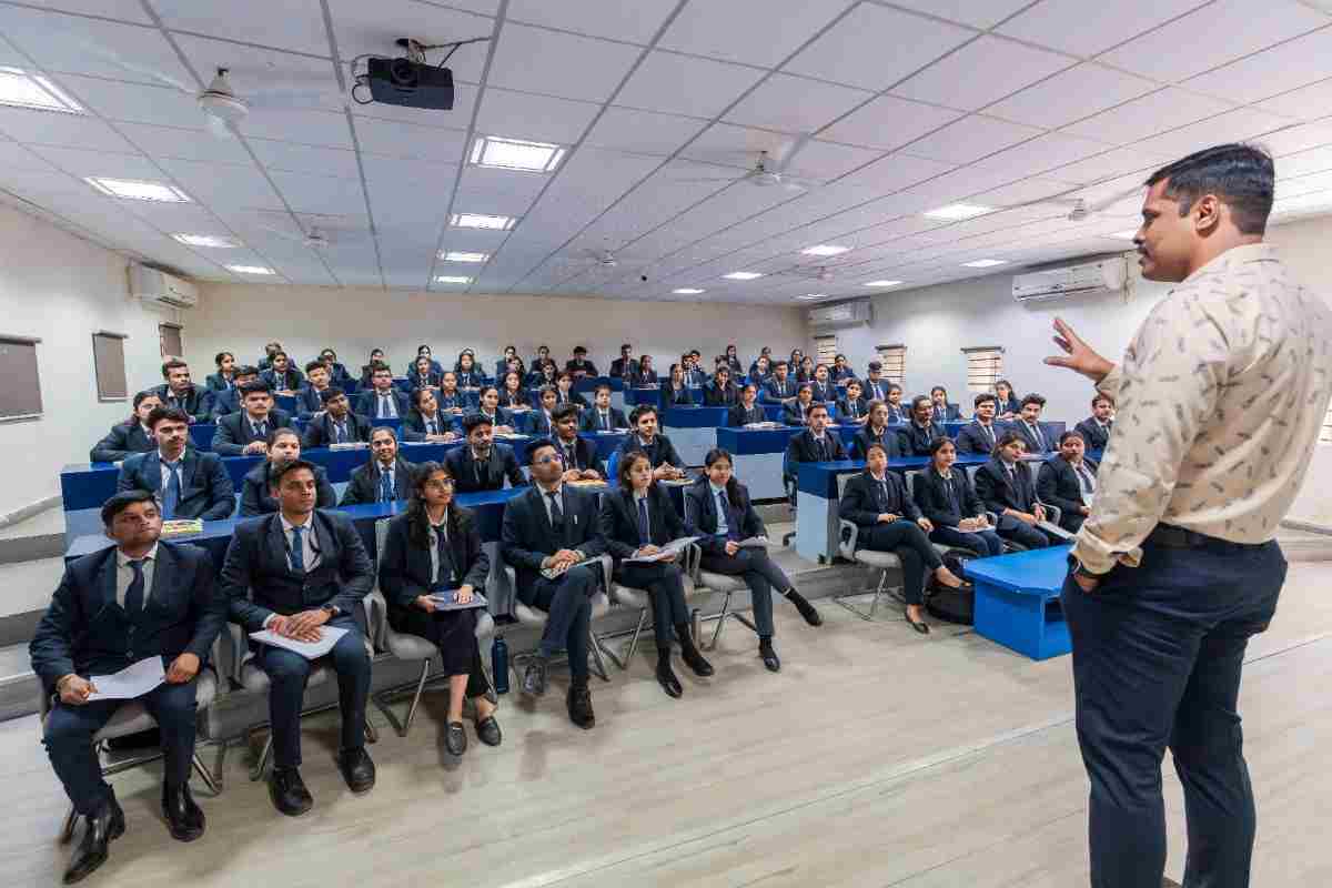 Acropolis Institute of Management Studies & Research Indore Classroom photo 43