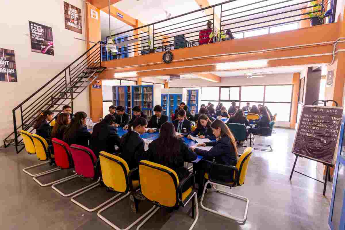 Acropolis Institute of Management Studies & Research Indore Classroom photo 66