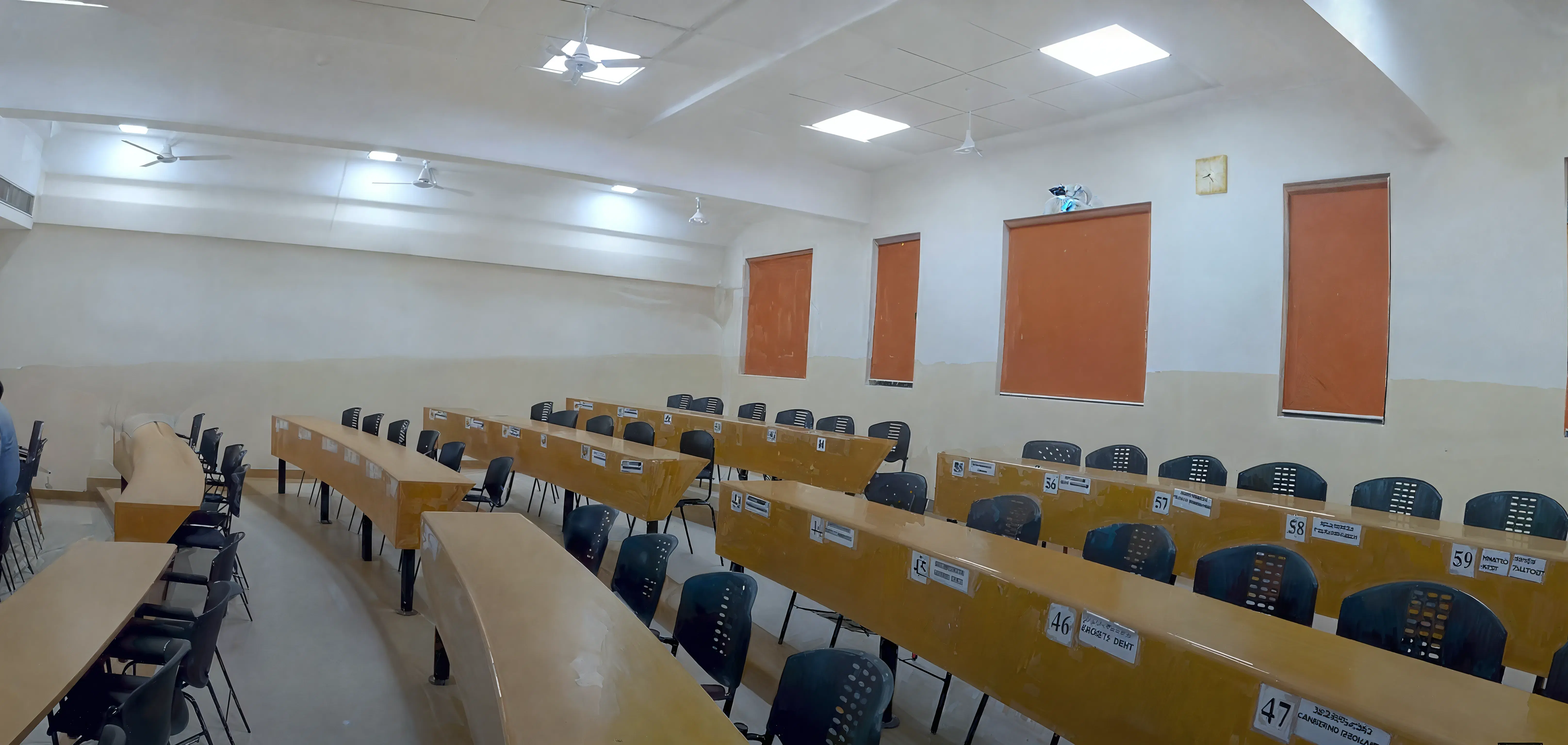 JIM Noida classroom photo 2