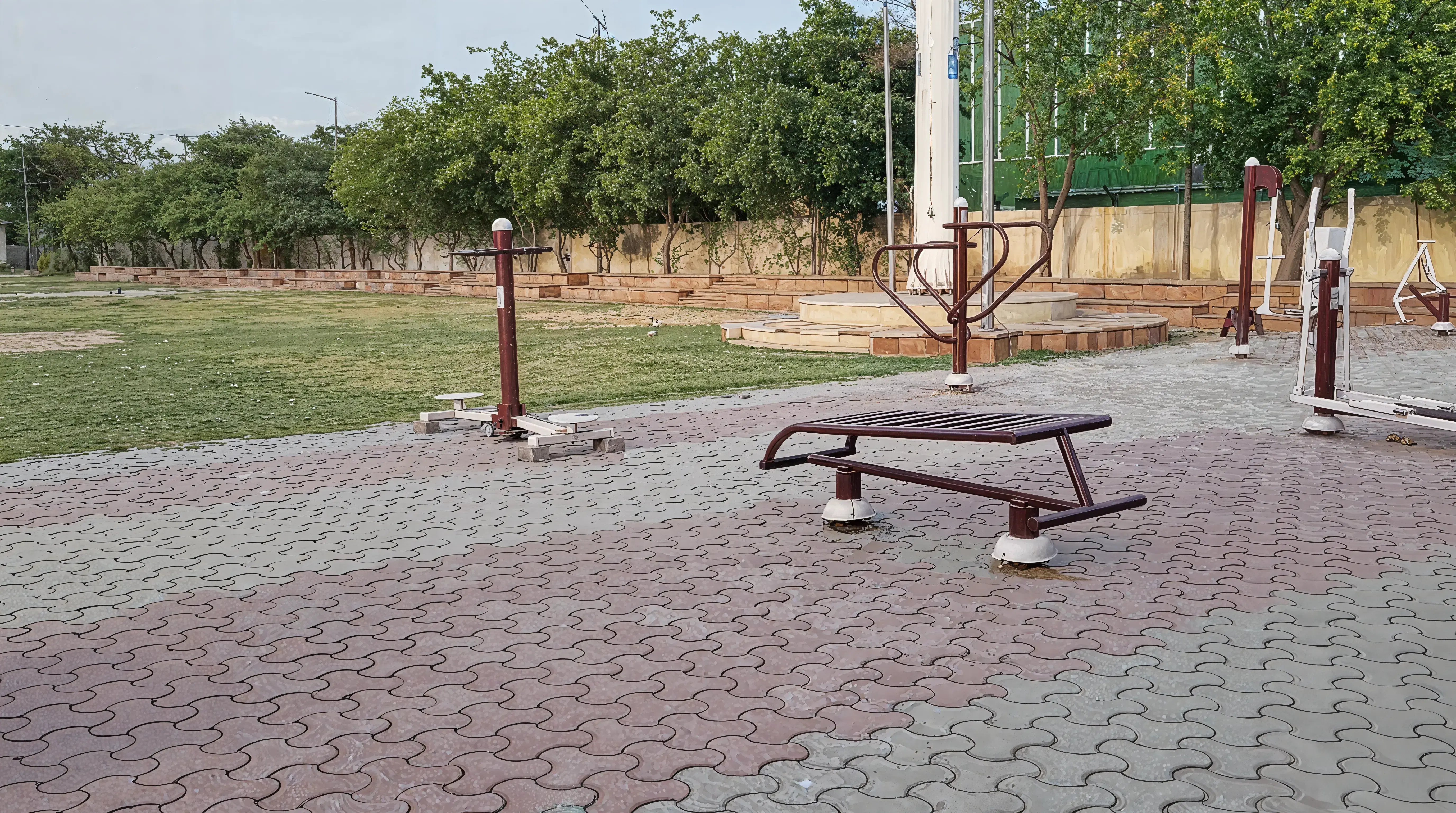 Shaheed Sukhdev College of Business Studies facilities photo 1