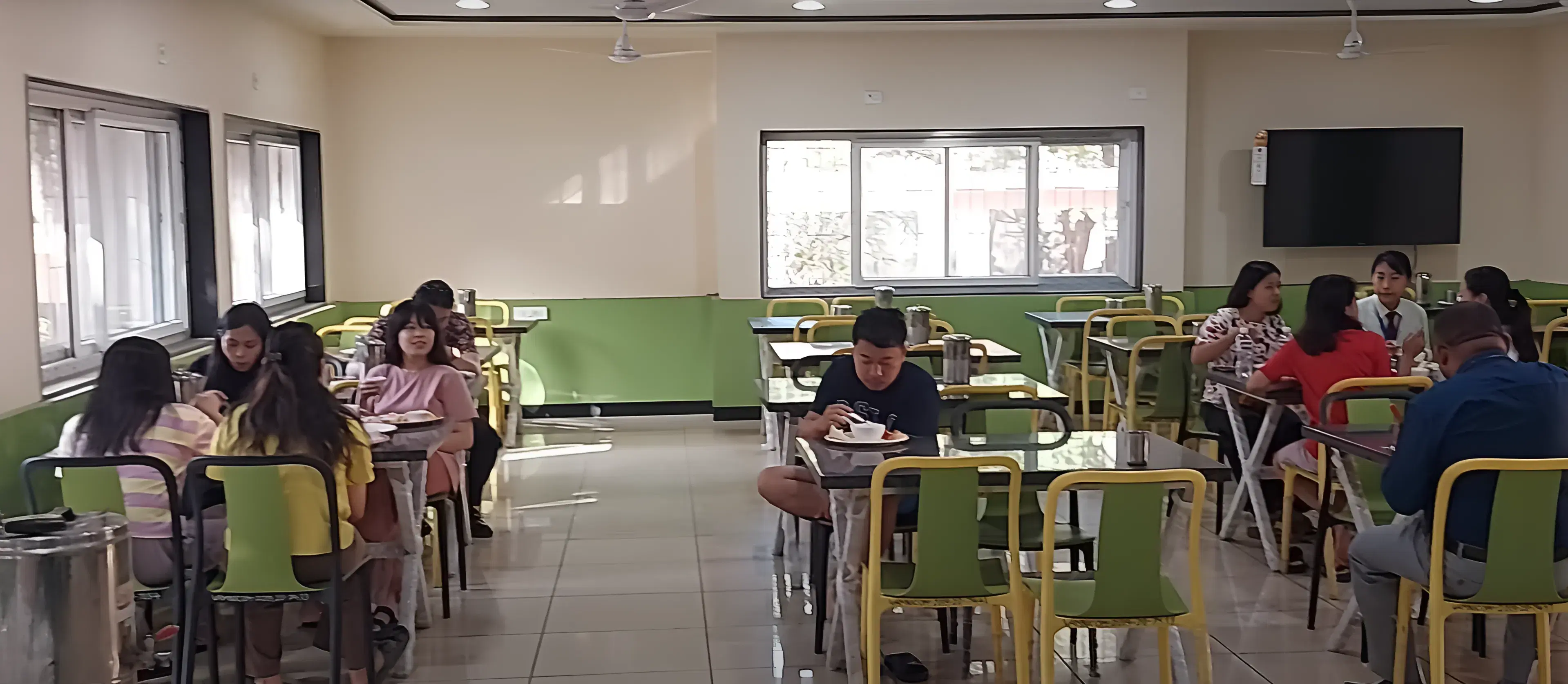 VAMNICOM Canteen photo 1