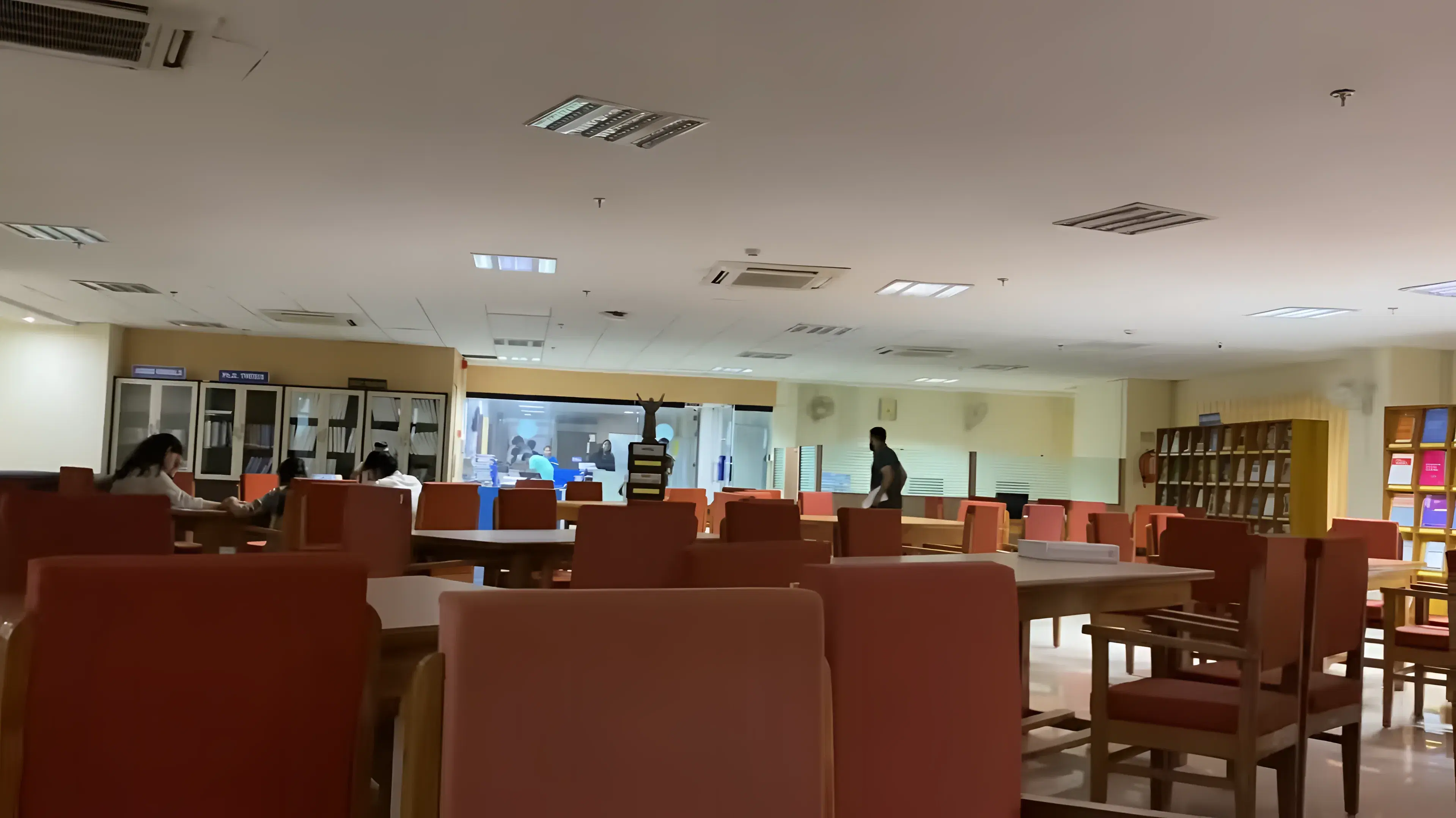 XIMB library photo 2