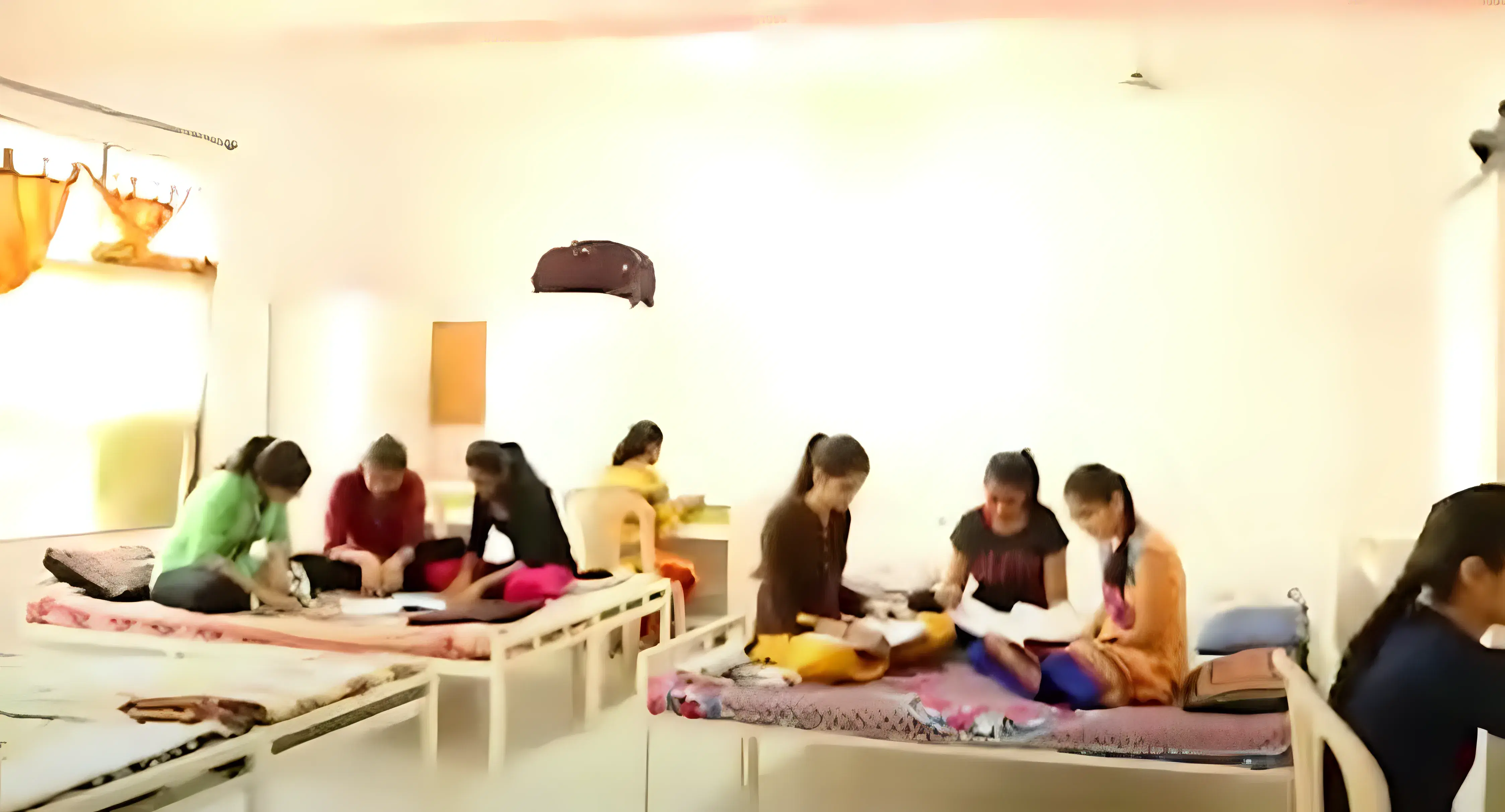 Growmore Group of Institutions Himmatnagar hostel photo 2