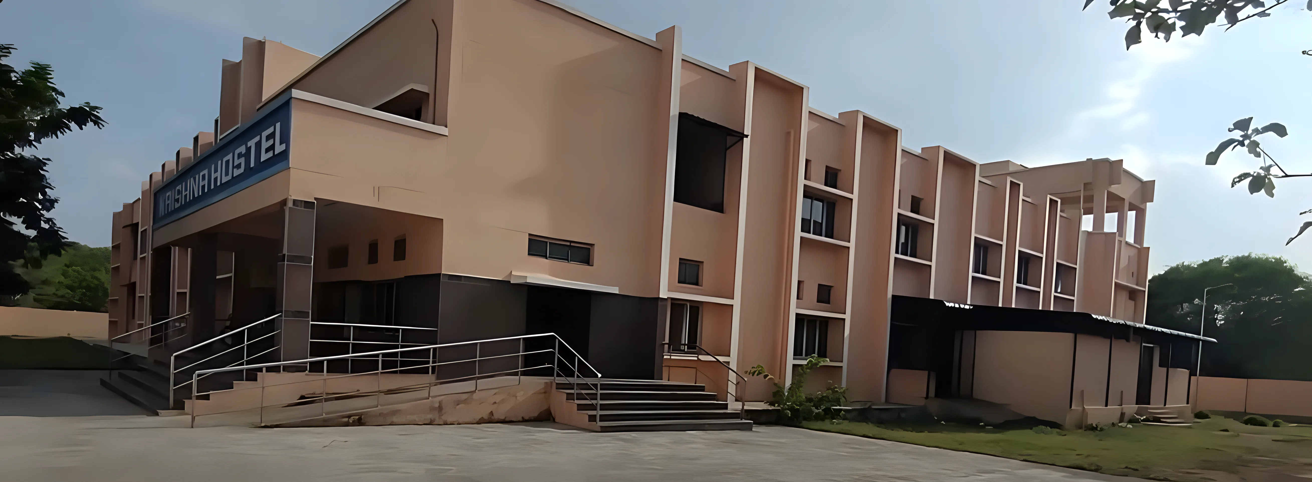 JNTUH Jagtail Hostel photo 1