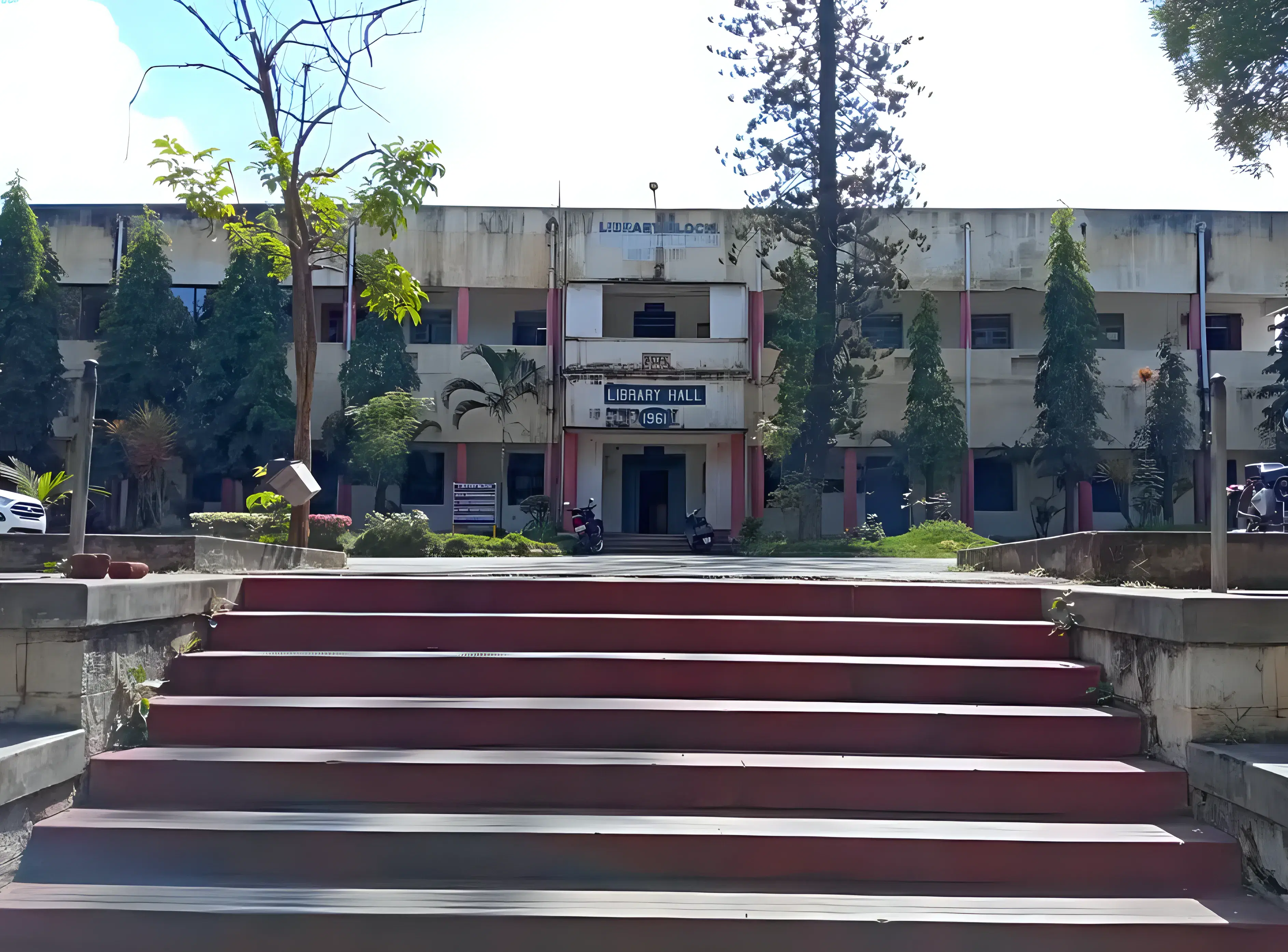 UBDT College of Engineering Davanagere library photo 1