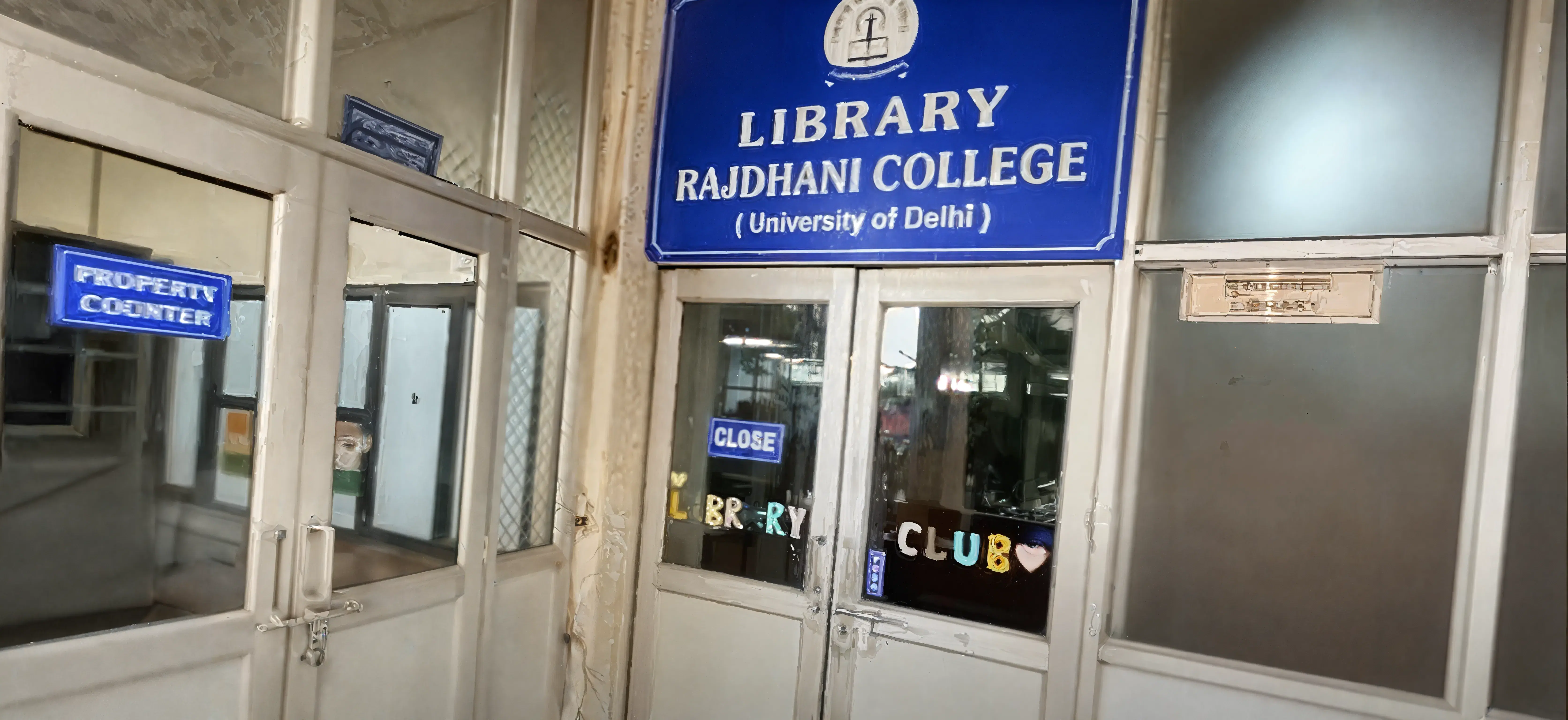 Rajdhani College Library photo 1