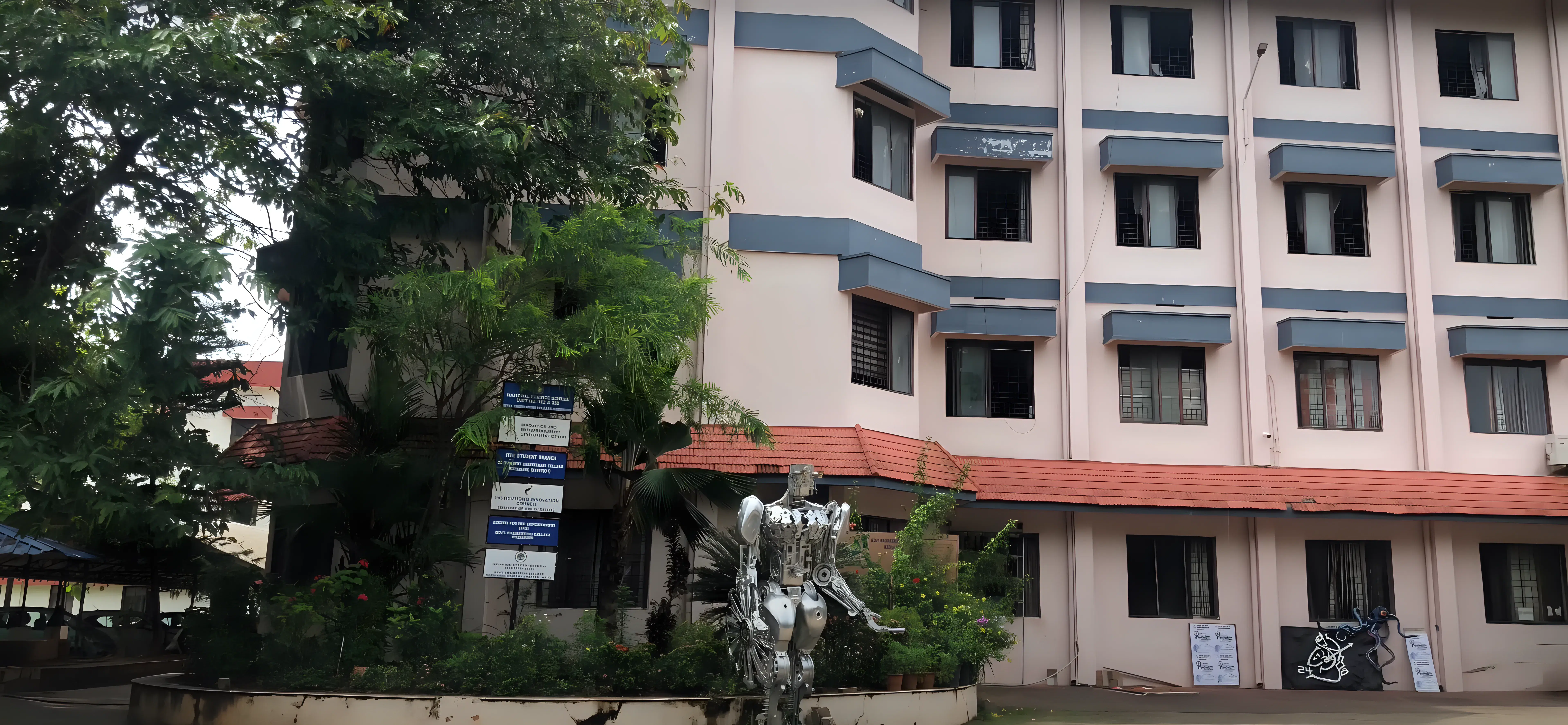 Government Engineering College Kozhikode Academic Infrastructure photo 2