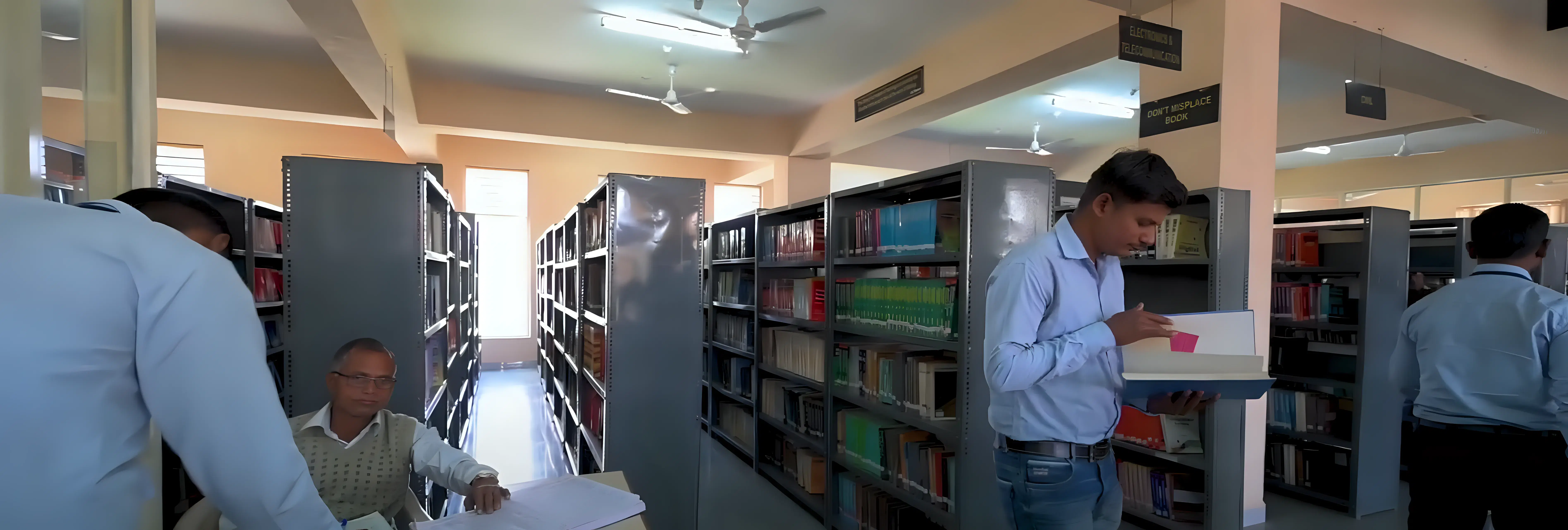 Dr. Vithalrao Vikhe Patil College of Engineering Ahmednagar Library photo 1