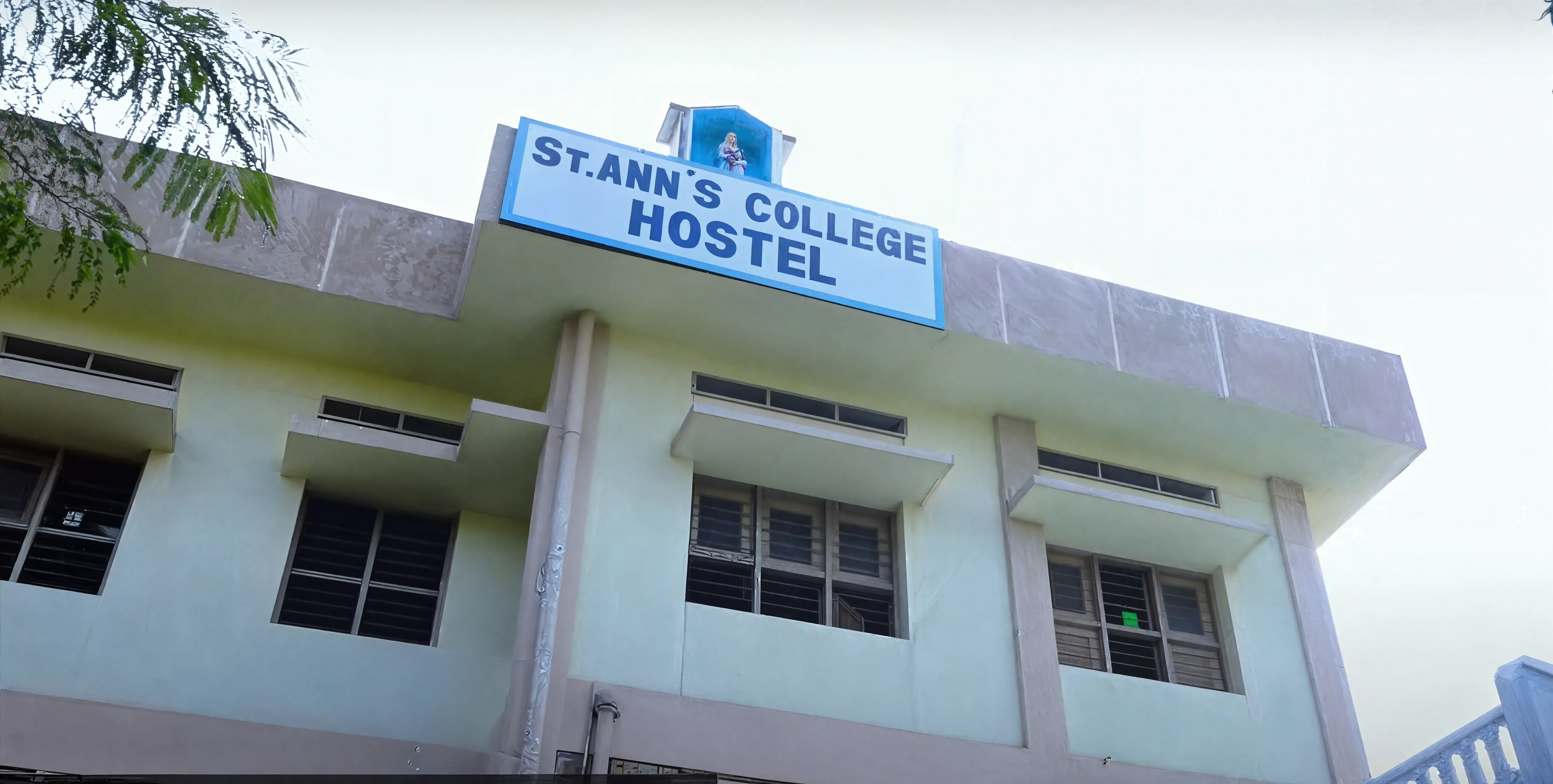 ST Ann's hostel photo 1