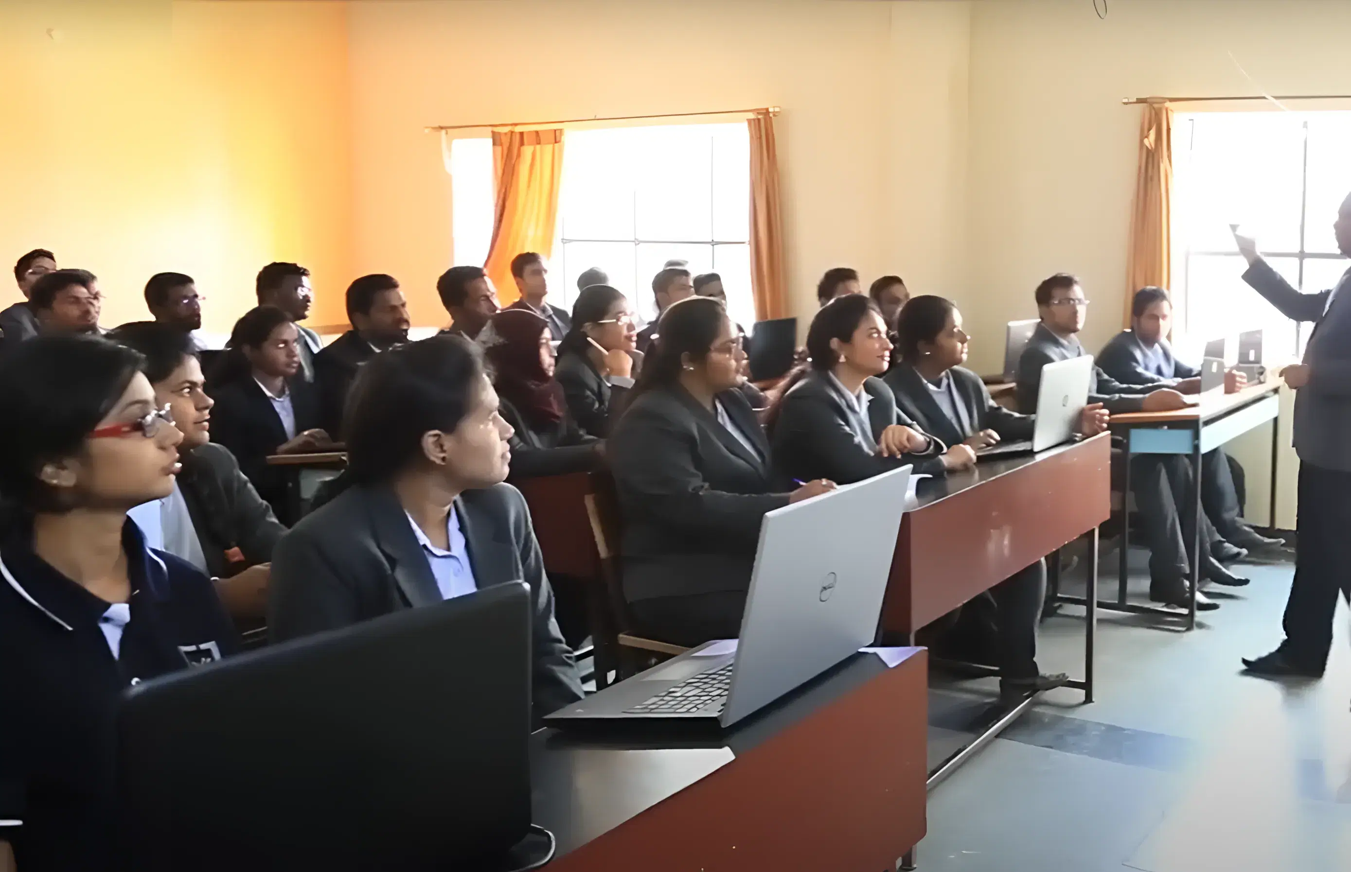 Vishwa Vishwani Institute of Systems and Management Hyderabad Academic Infrastructure photo 1