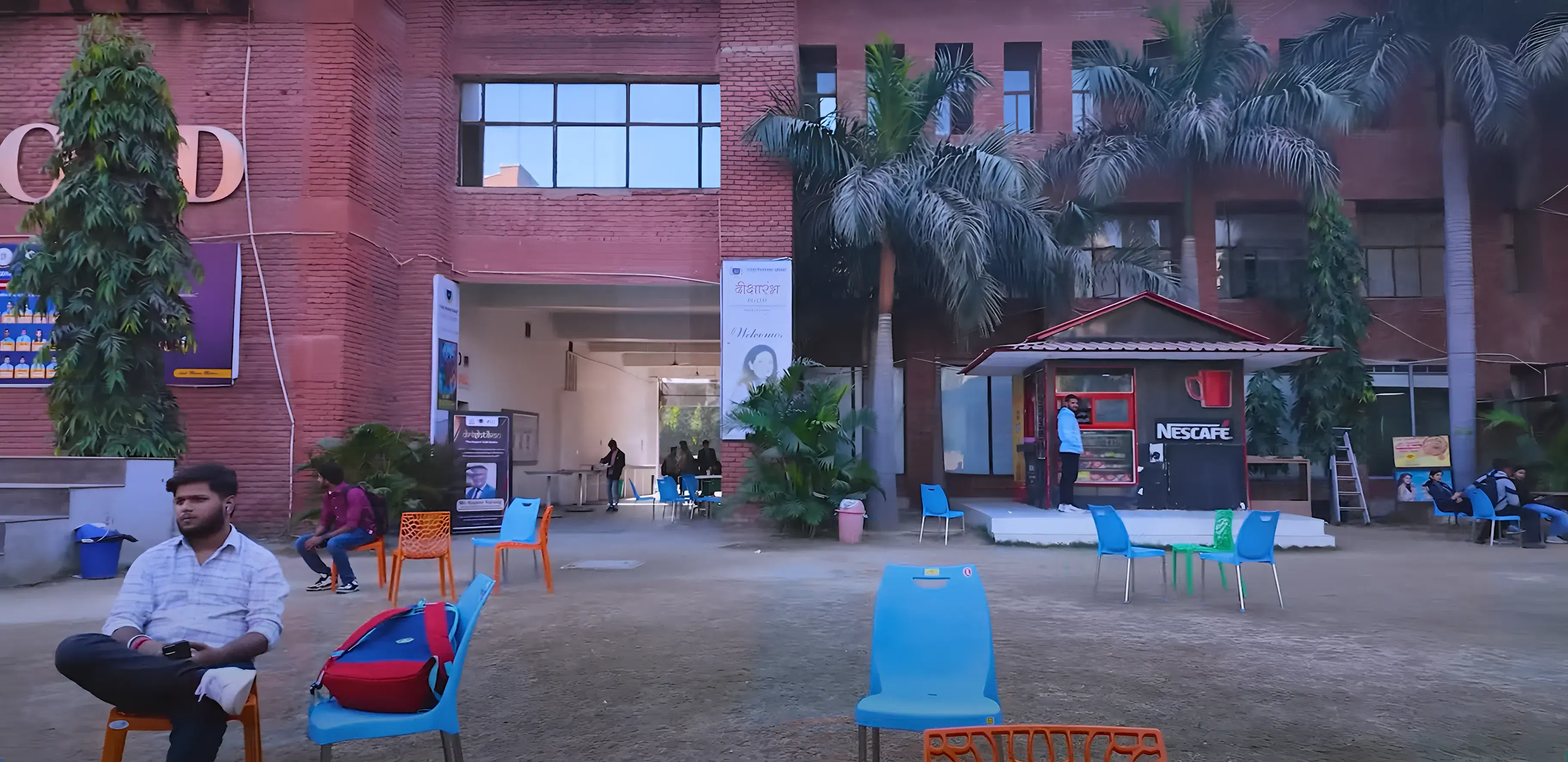 Lloyd Business School Greater Noida Campus photo 1