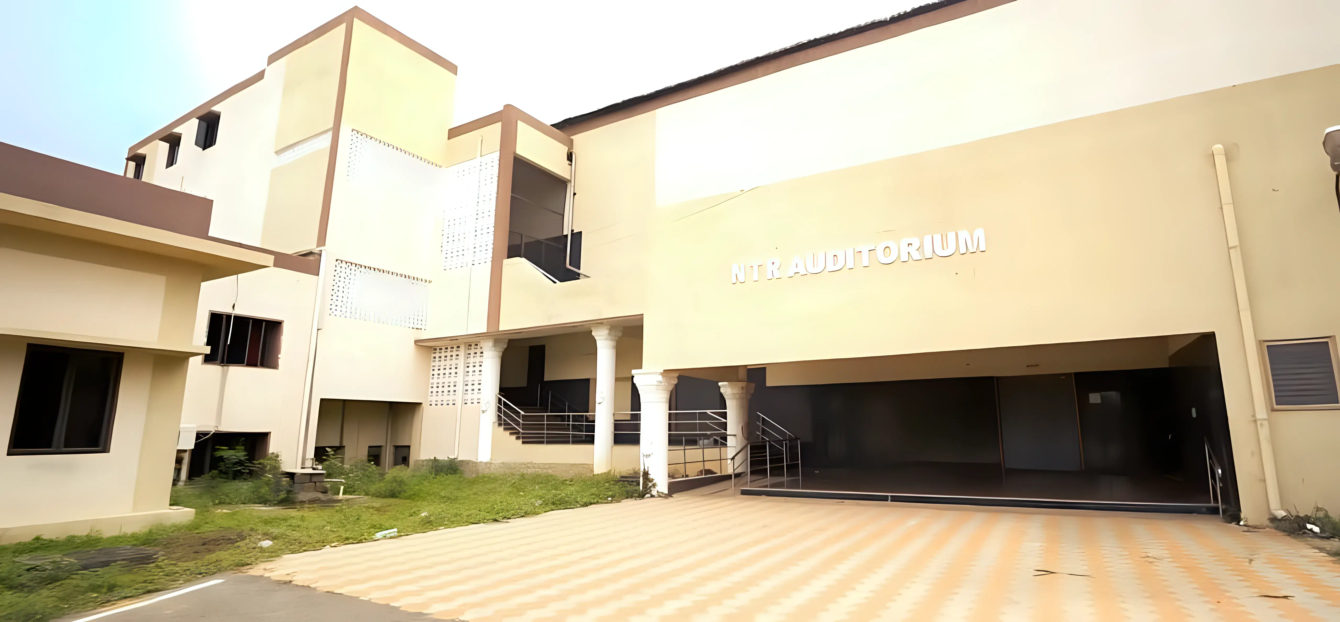 JNTUA College of Engineering Anantapur Campus photo 2