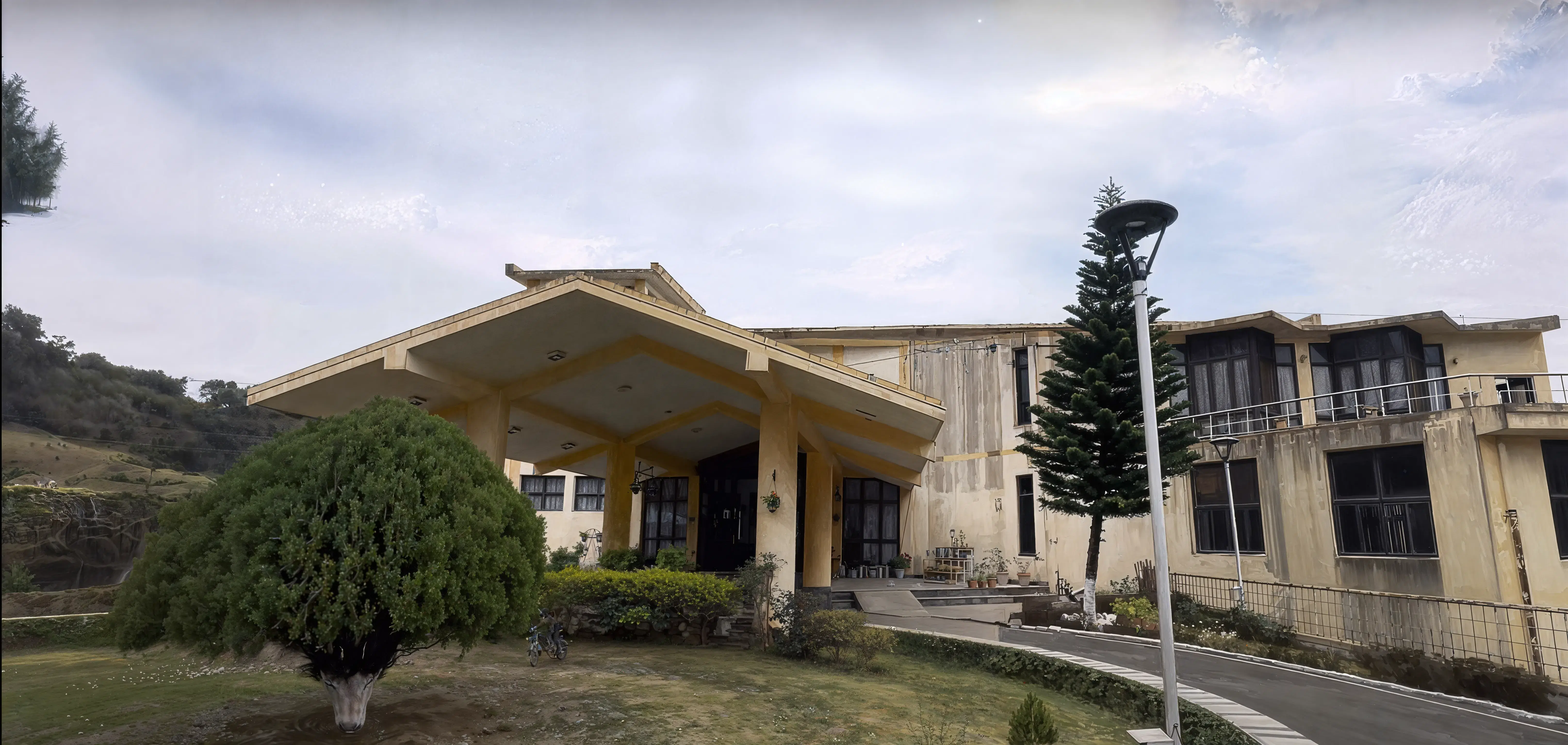 NEIGRIHMS Campus photo 7