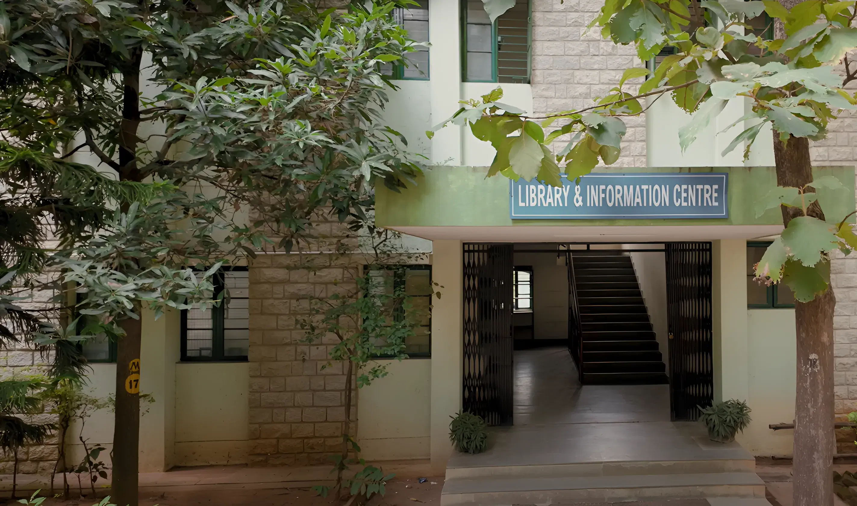 T John College Bangalore Library photo 2