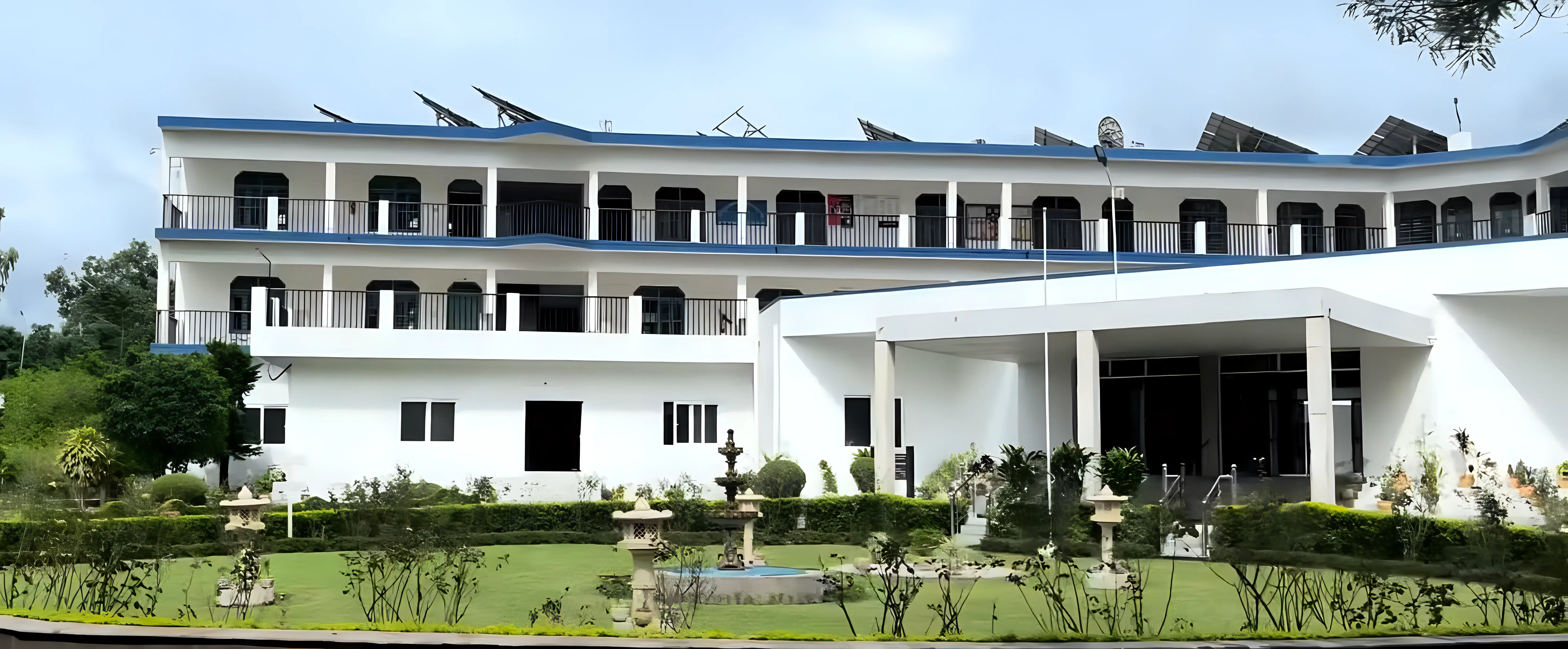 Amrapali University Haldwani campus photo 3