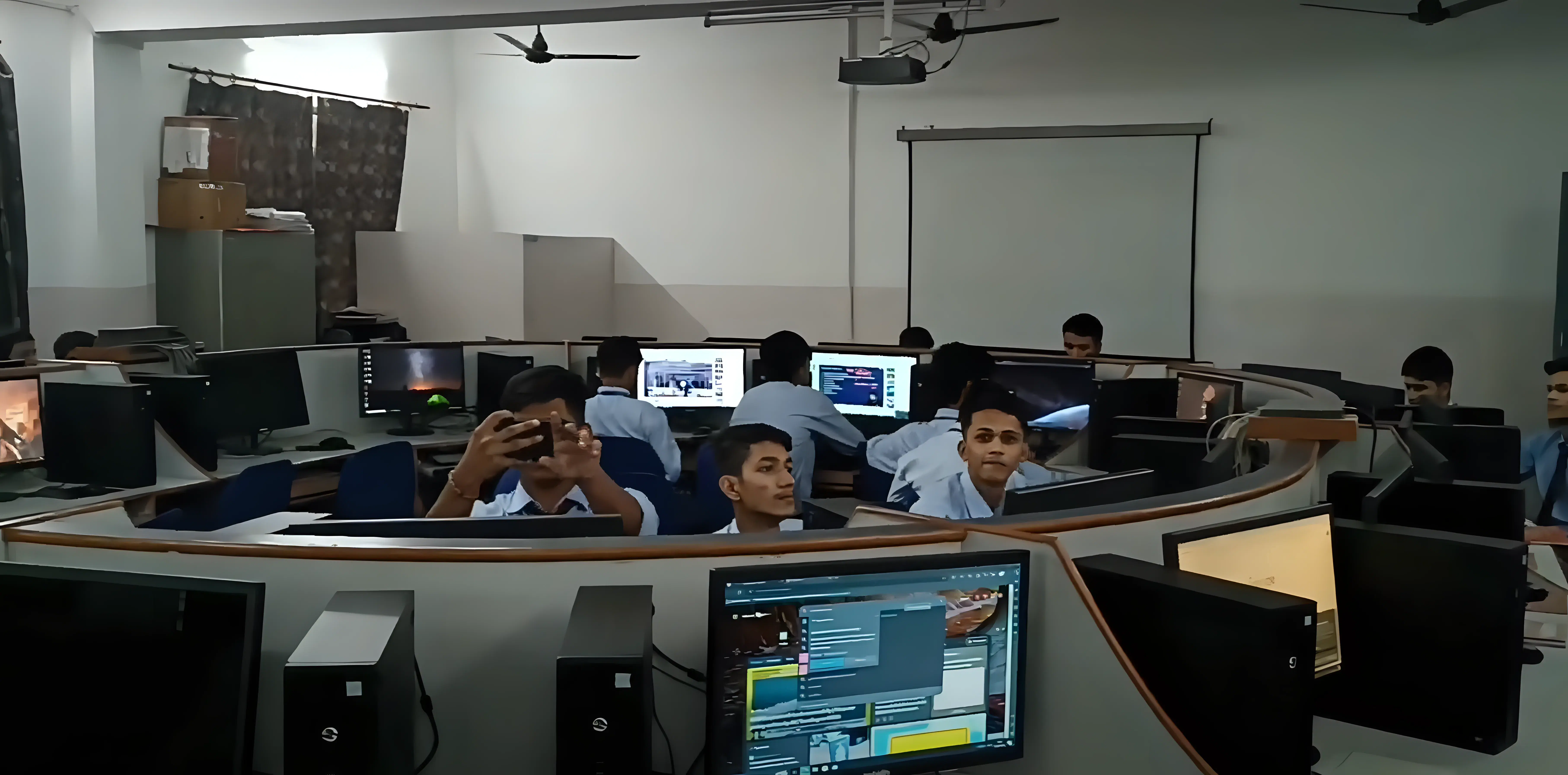 Amrapali University Haldwani classroom photo 1