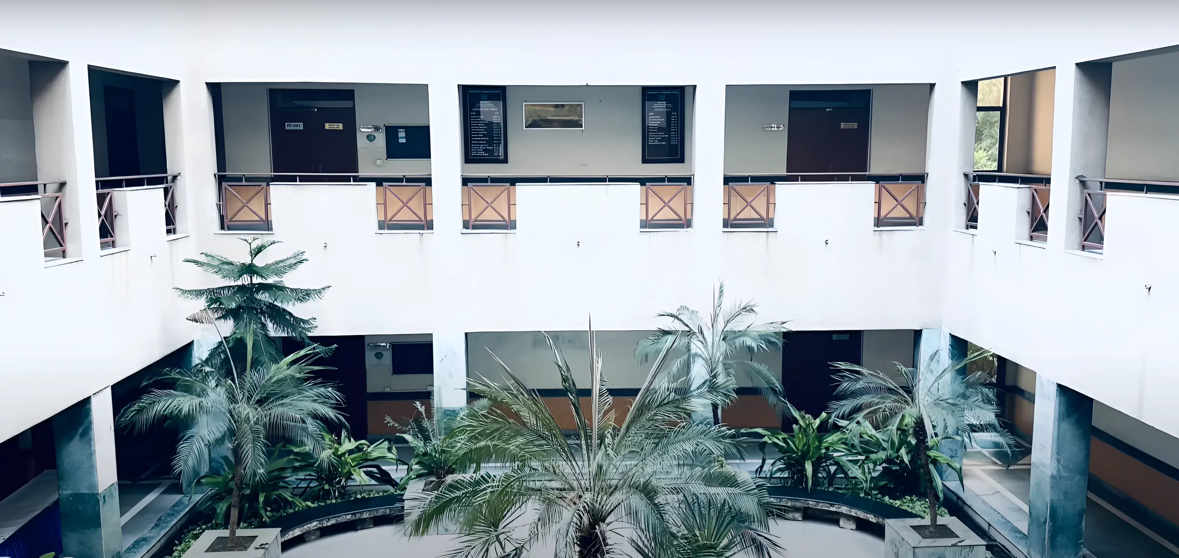 IIM Lucknow (Noida Campus) Academic Infrastructure photo 1