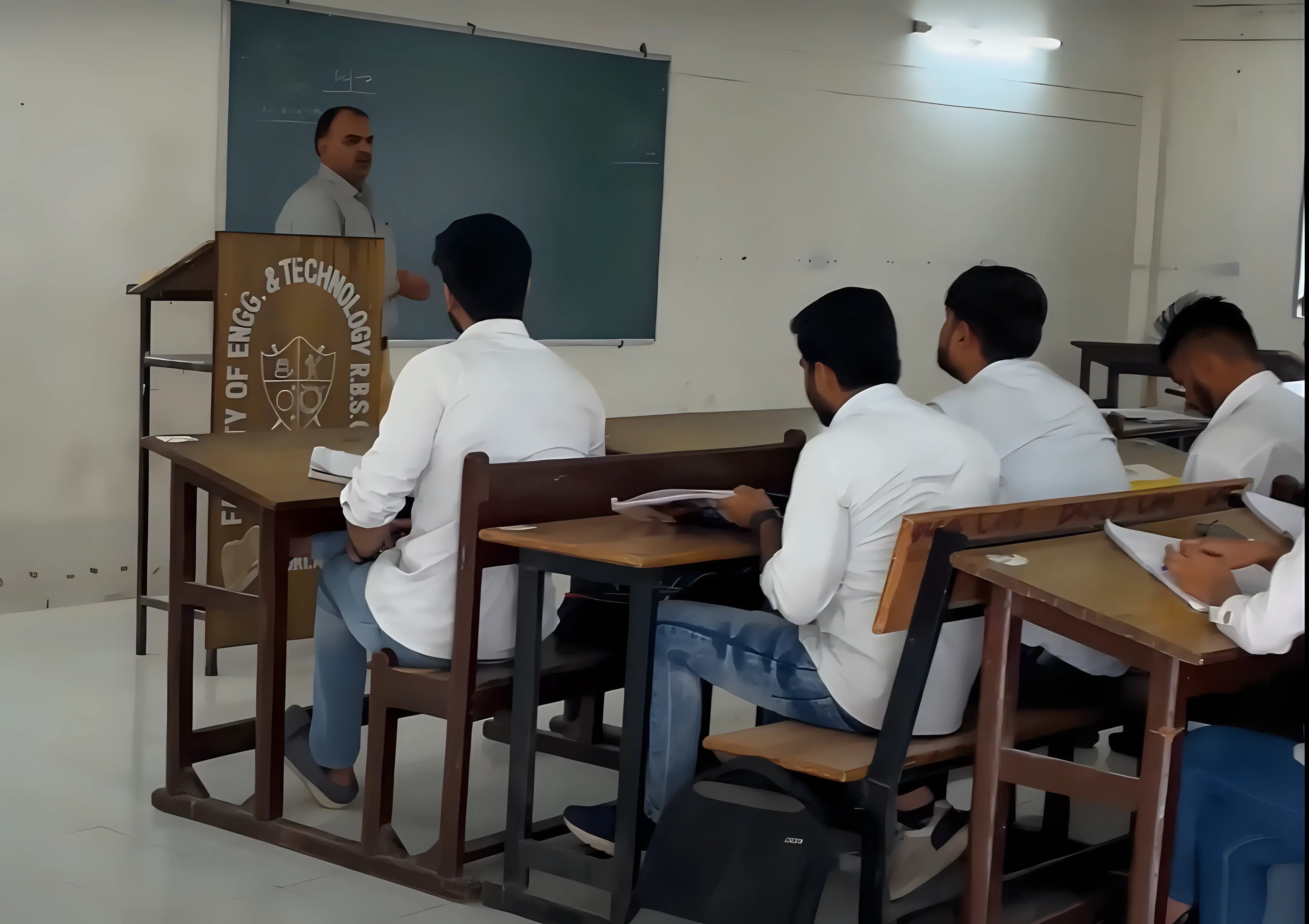 Raja Balwant Singh Engineering Technical Campus Agra classroom photo 1