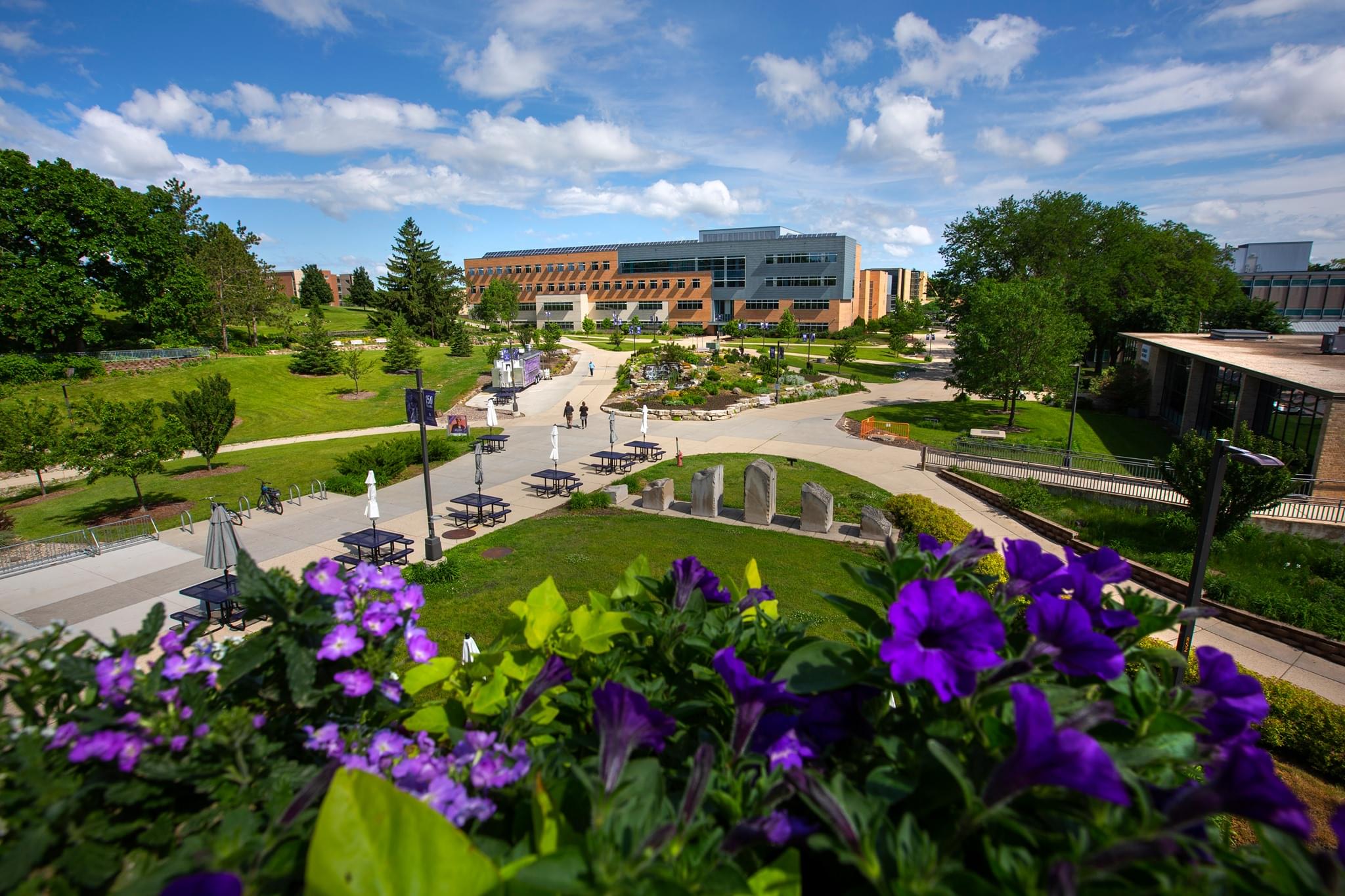 University of Wisconsin, Whitewater (UW) Courses and Fees 2025