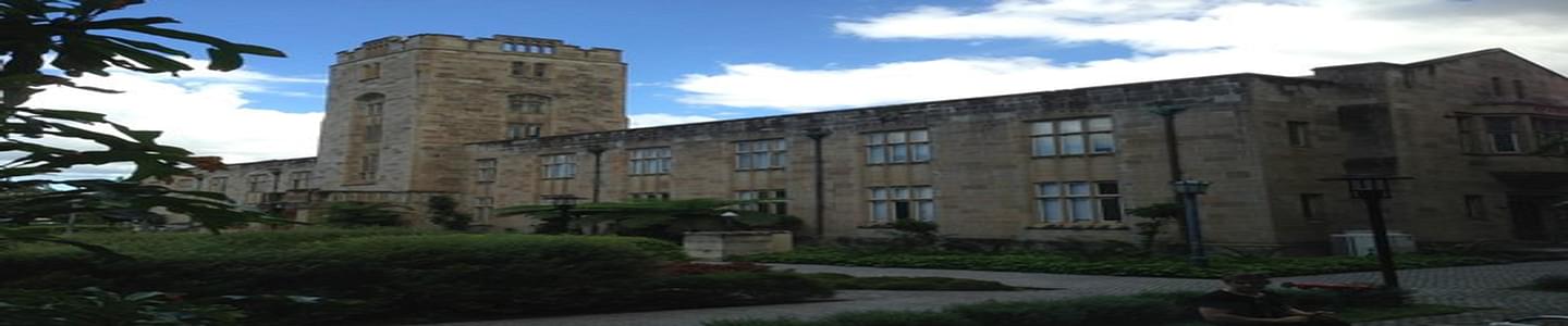 Macleay College banner