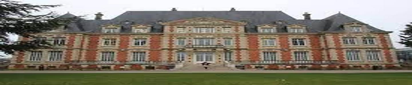 Neoma Business School banner