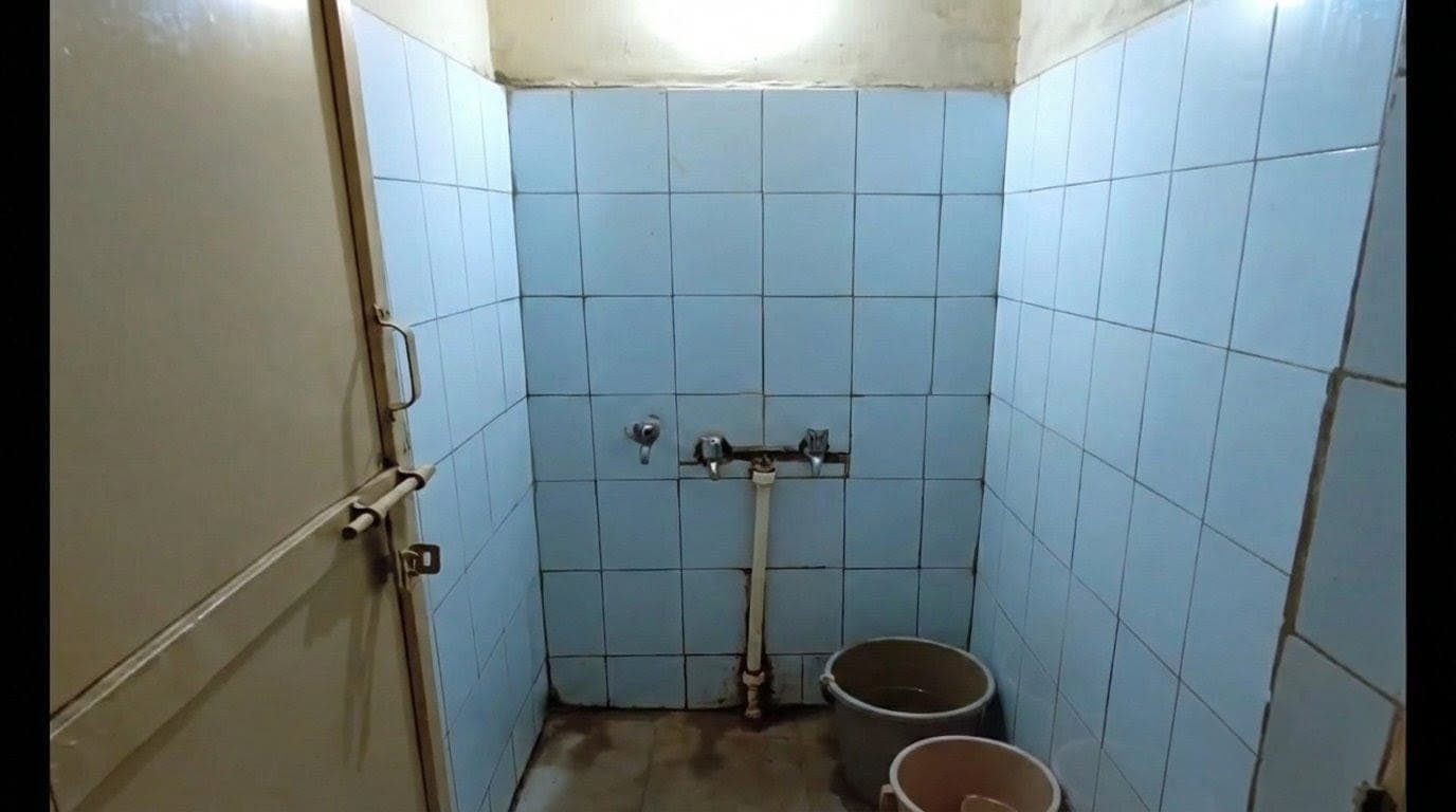KK Modi University Bhilai Hostel Washroom media (12) by 1769773589_WhatsAppImage2026-01-29at21.03.48.jpeg