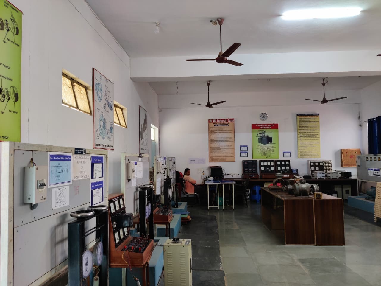 AKS University Satna Campus Labs media (15) by 1769851680_WhatsAppImage2026-01-10at1.15.53PM.jpeg