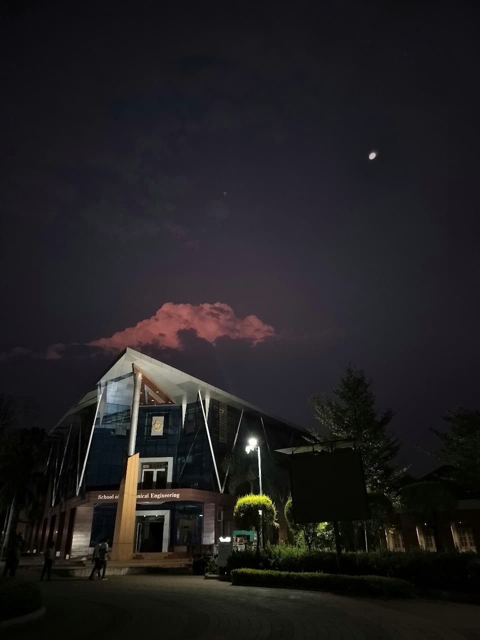 KLE Technological University Hubli Academic Block- Main Building media (11) by 1770041484_WhatsAppImage2025-12-16at3.27.51PM.jpeg