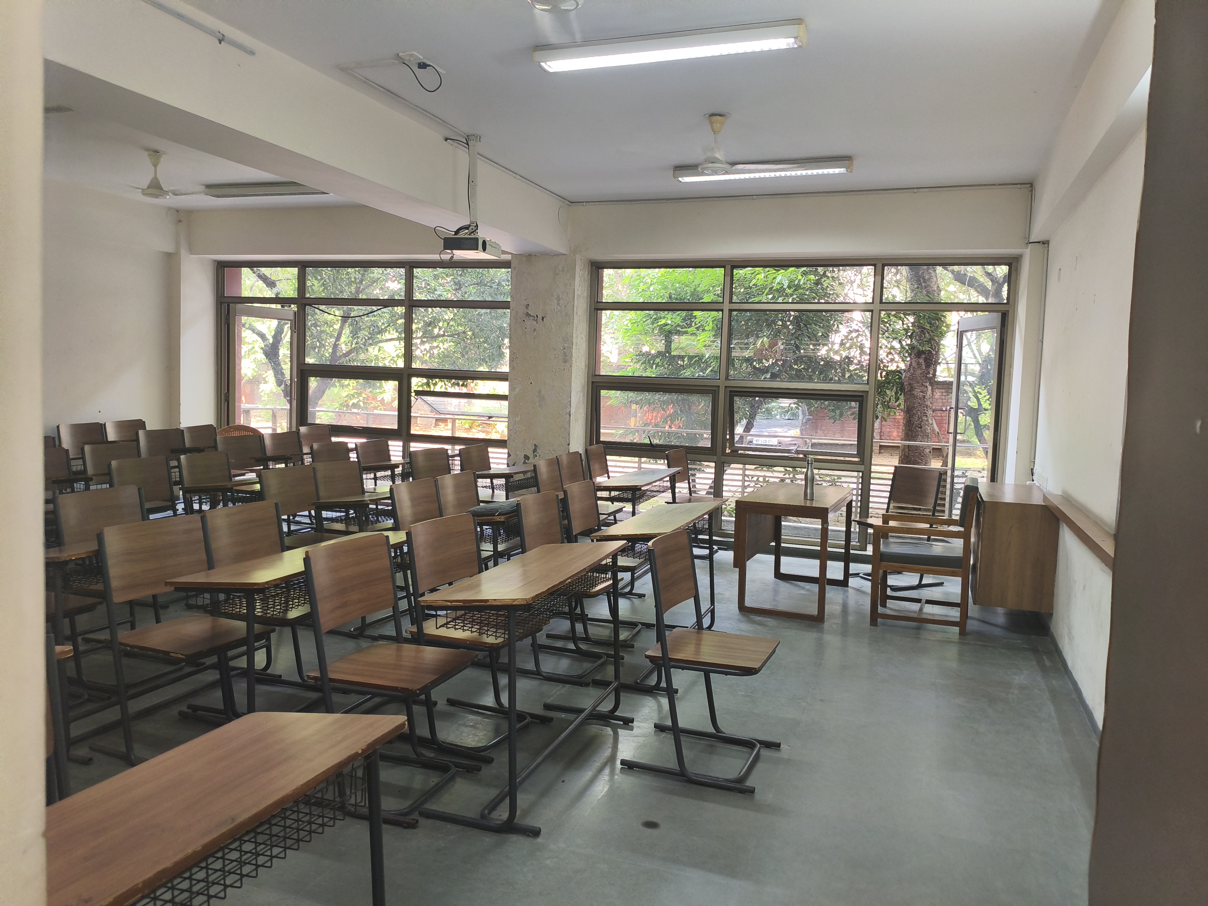 LSR Delhi Classroom media (9) by 1770042233_CopyofIMG_20251001_132410-SakshiGaur.jpg