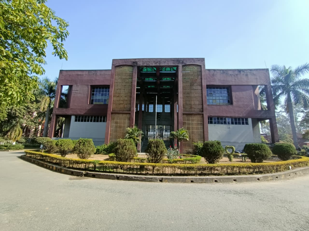 IIT Dhanbad Academic Block- Main Building media (9) by 1770042764_WhatsAppImage2026-01-08at1.17.03PM.jpeg