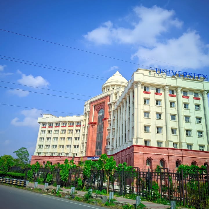 Babu Banarasi Das University Lucknow Academic Block- Main Building media (10) by 1770043360_bbdop_-29-09-2025-0011-RajKashyap.heic