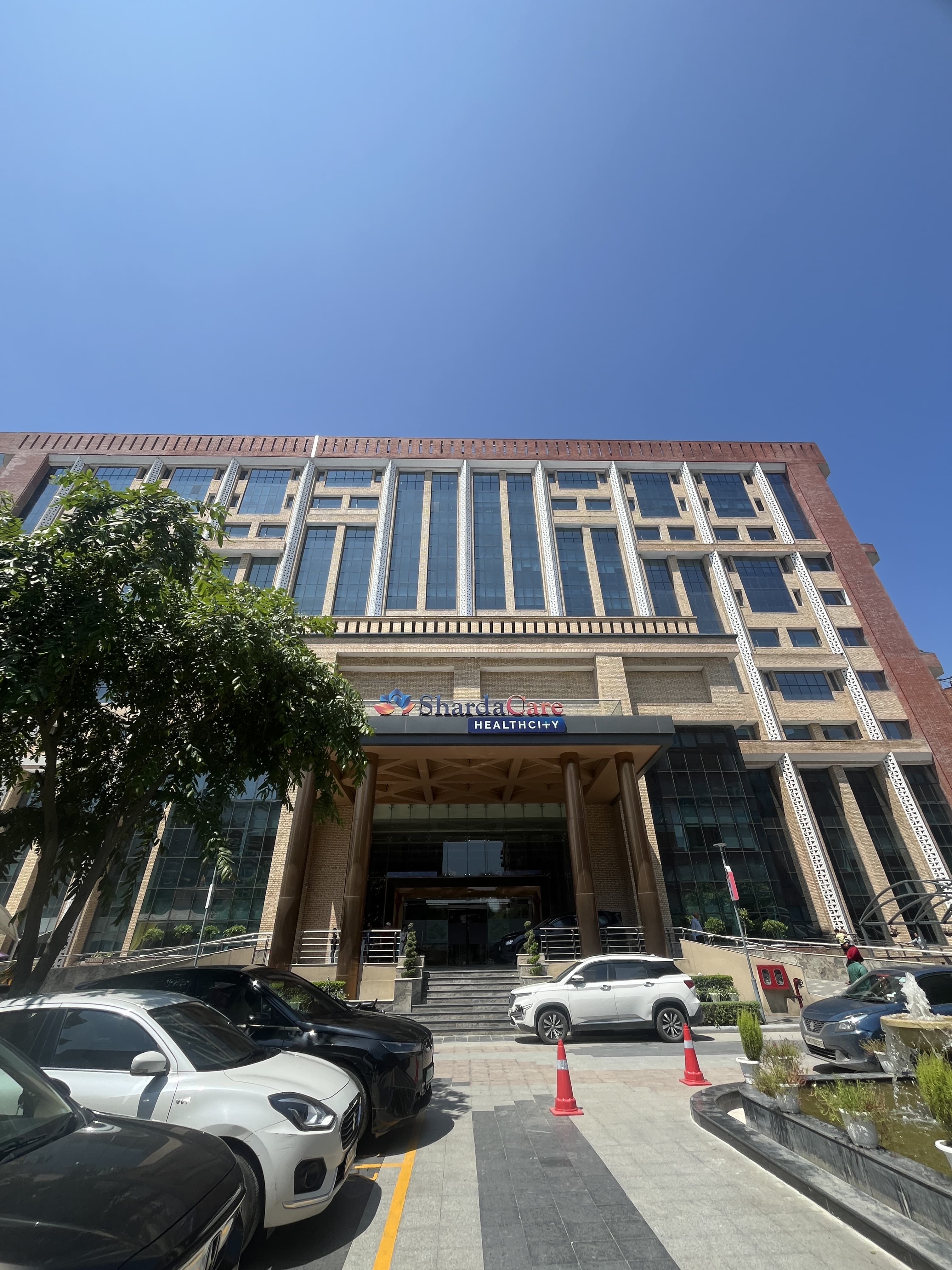 Sharda University Academic Block- Main Building media (12) by 1770043611_CampusHospital_.jpg