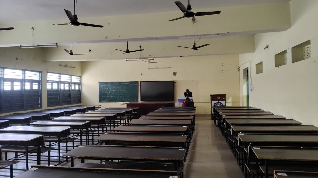 Anugrah Narayan College Patna Clasroom media (5) by 1770043722_WhatsAppImage2026-01-06at12.08.13PM.jpeg