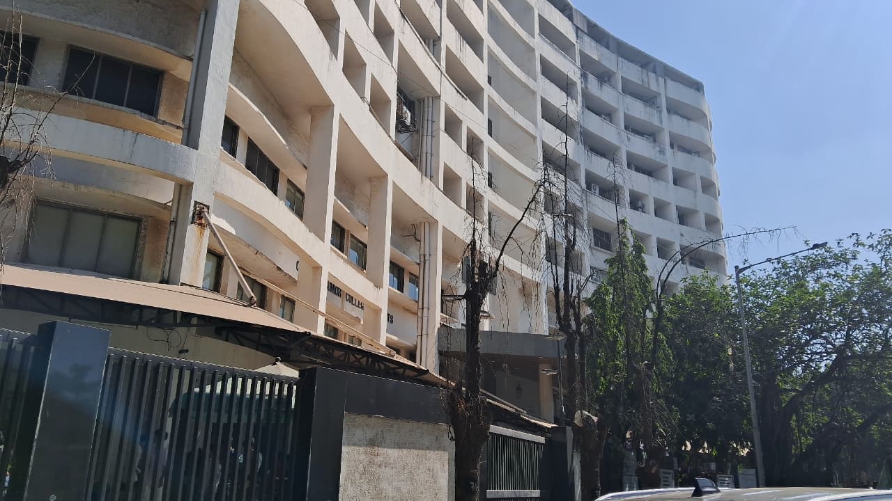 Mithibai College of Arts Main Entrance View media (6) by 1770043830_IMG-20251211-WA0029.jpg