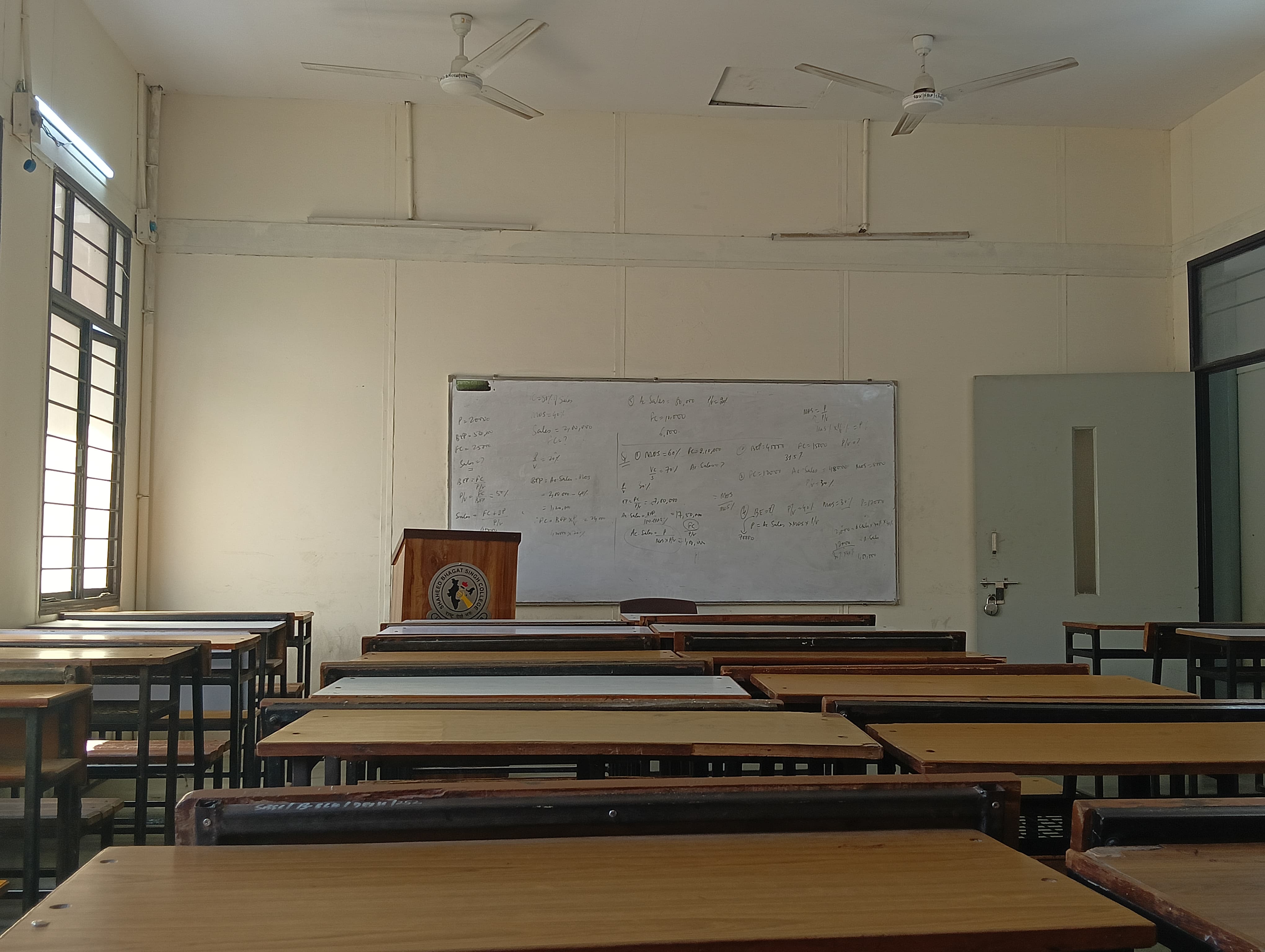 Shaheed Bhagat Singh College Classroom media (8) by 1770043875_Classroom.jpg